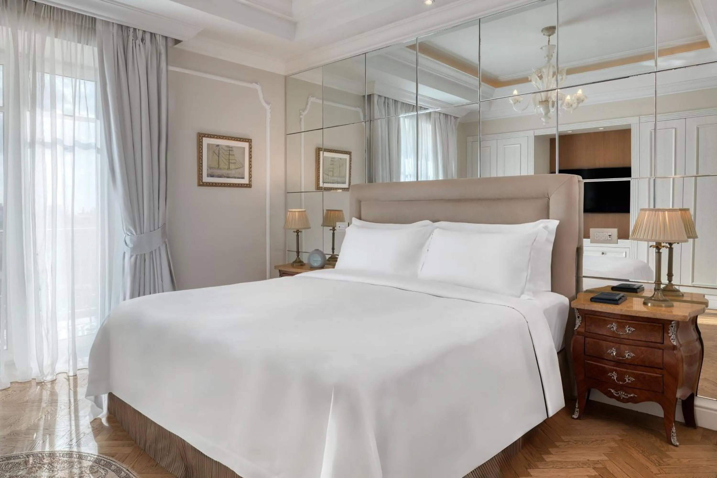 Bedroom, Bed in King George, a Luxury Collection Hotel, Athens
