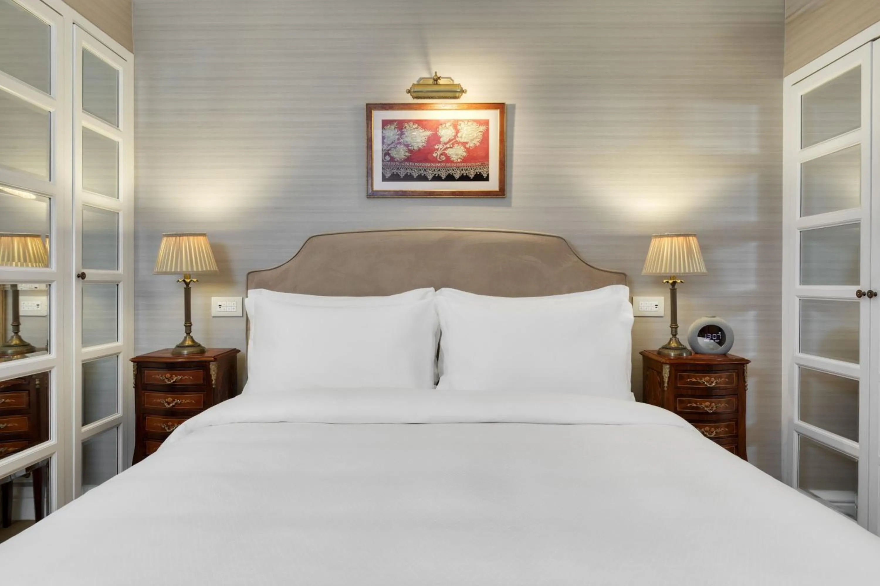 Bedroom, Bed in King George, a Luxury Collection Hotel, Athens