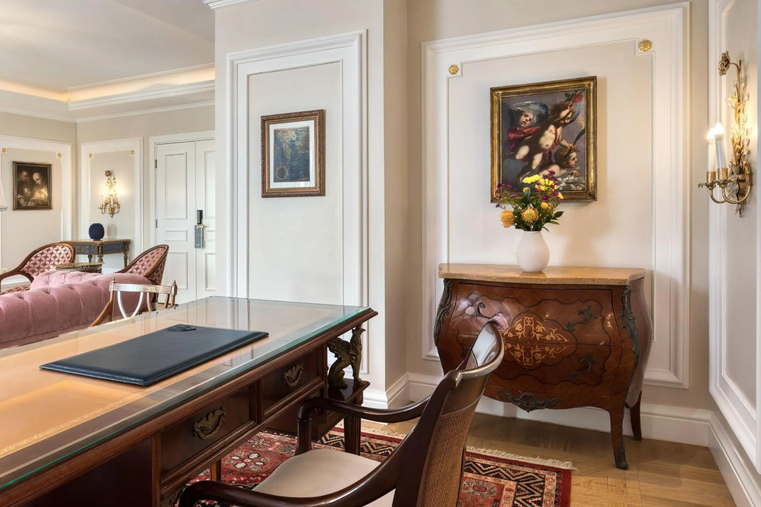 Bedroom, Bed in King George, a Luxury Collection Hotel, Athens