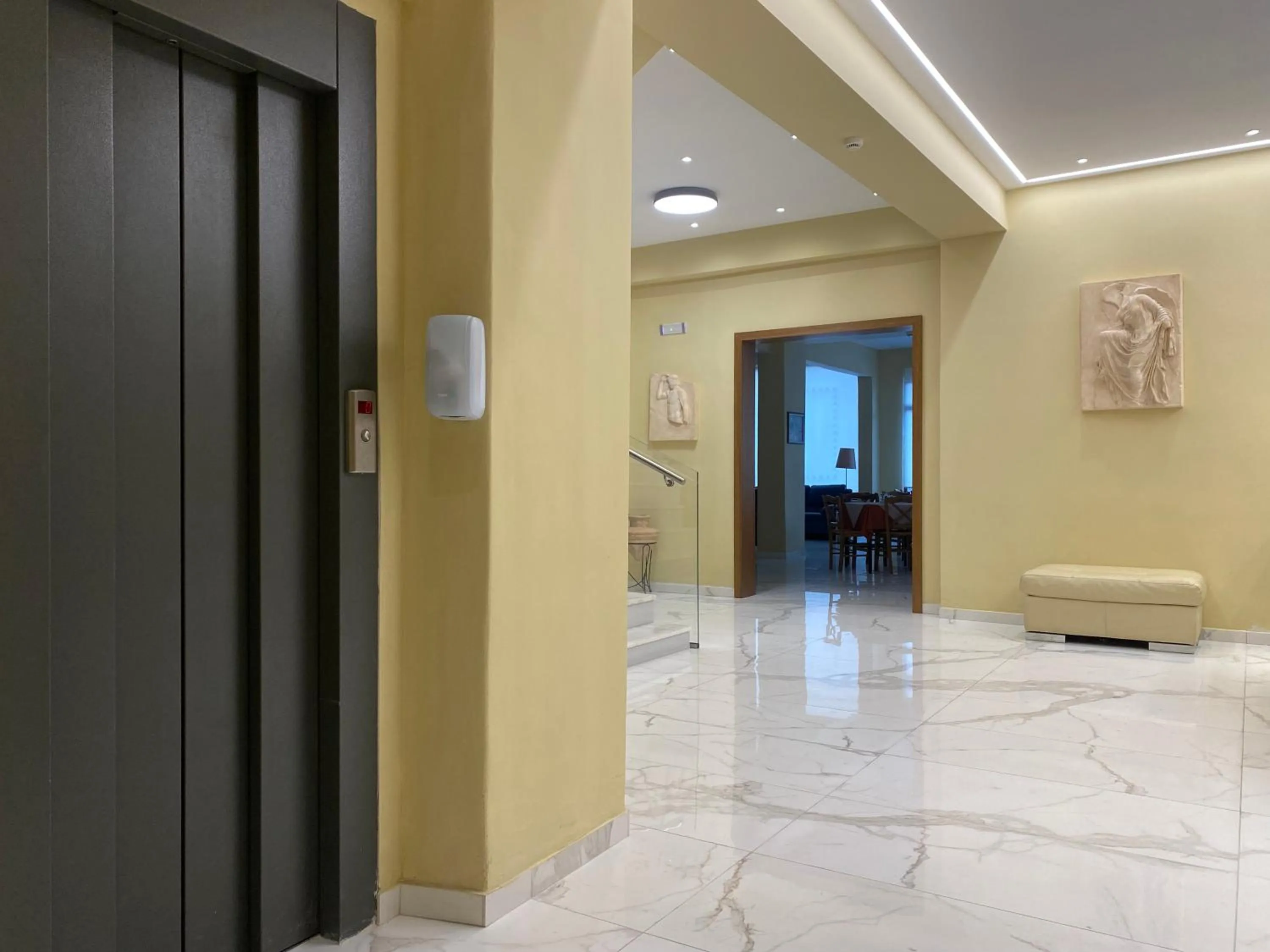 Property building in Hotel Kronio