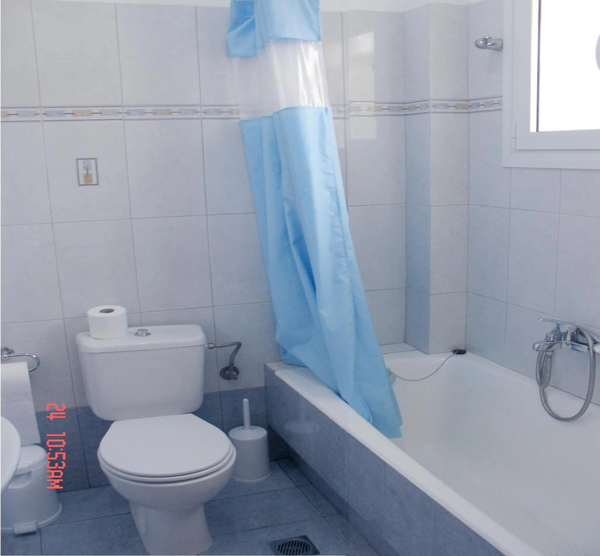 Bathroom in Hotel Kronio