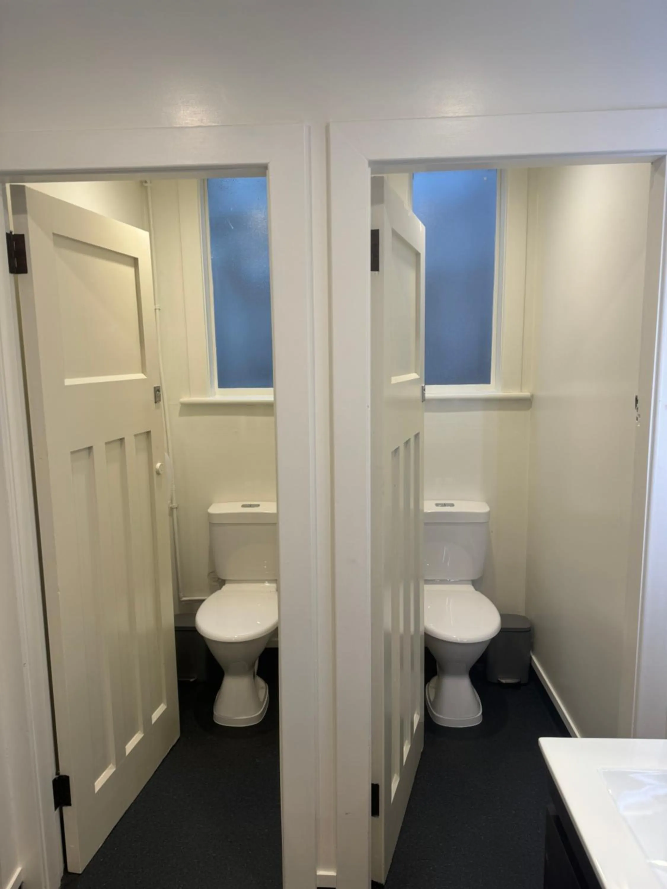 Toilet in UpTown Backpackers