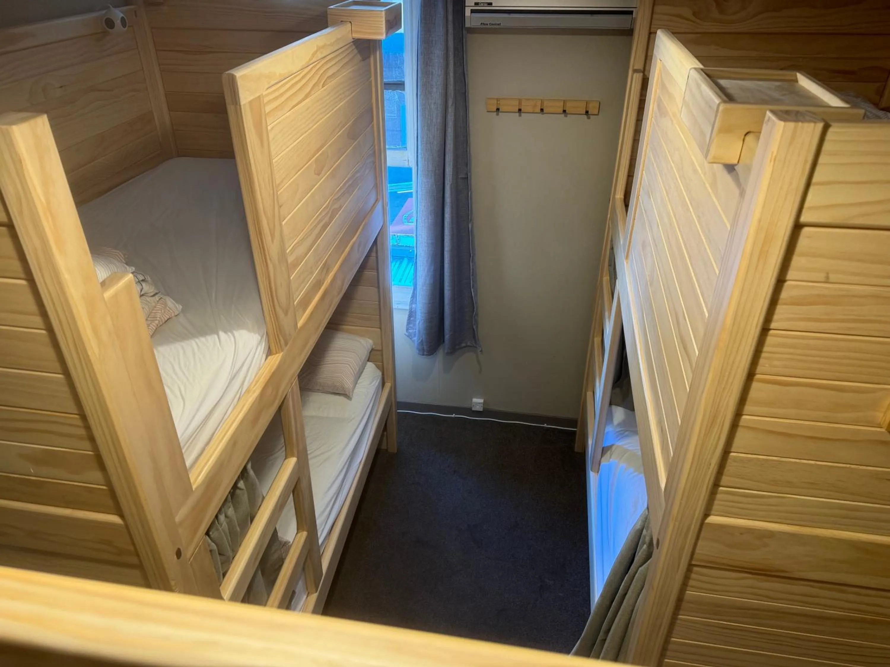 Bedroom, Bed in UpTown Backpackers