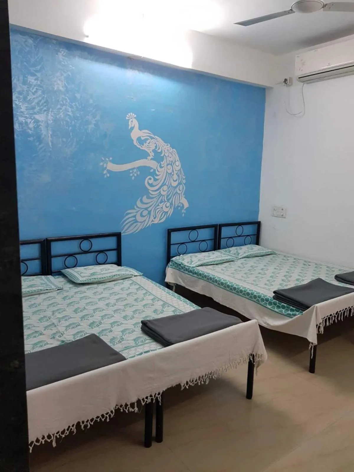 Bed in Om Shree Yatri Niwas
