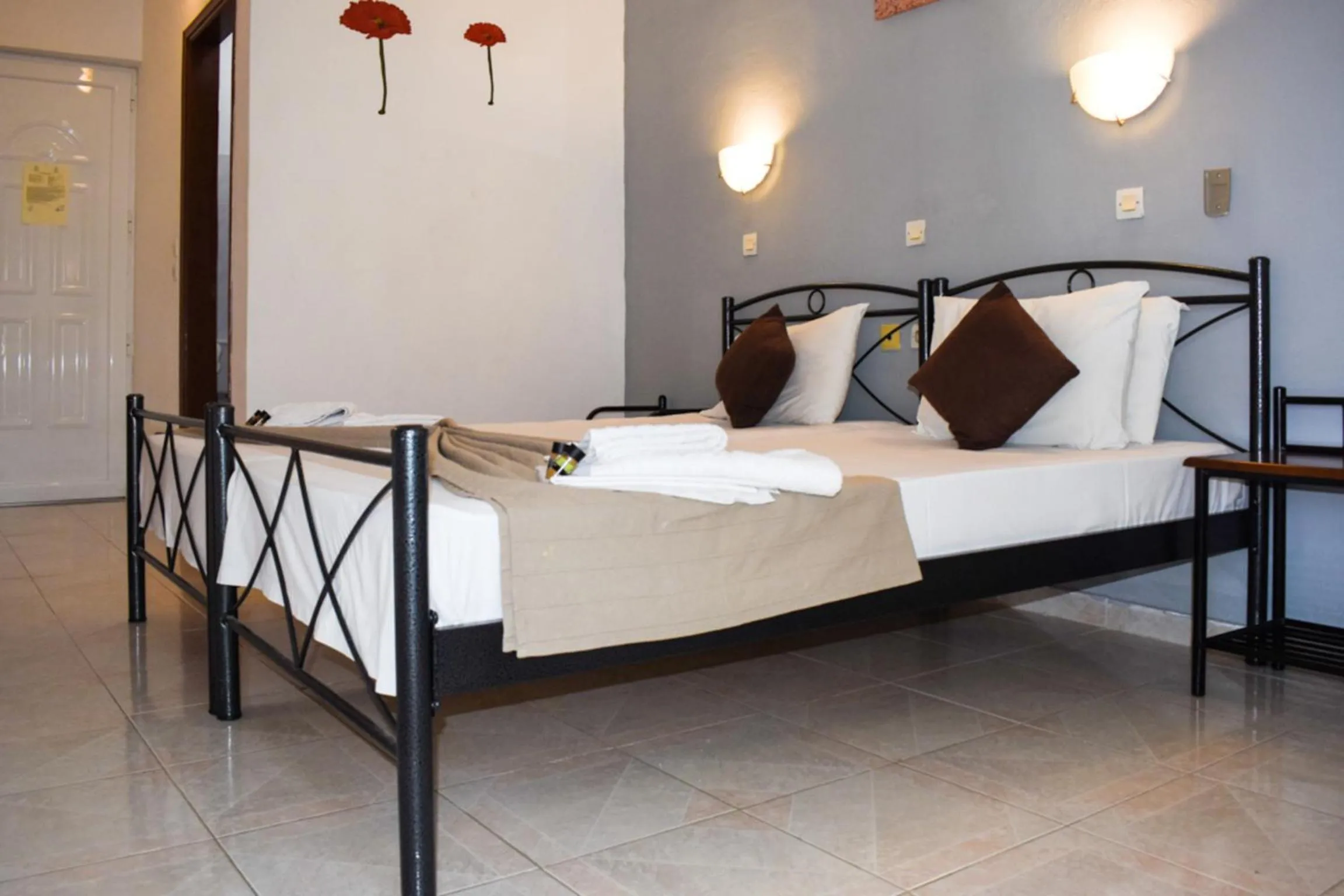 Bed in White Palace Studios