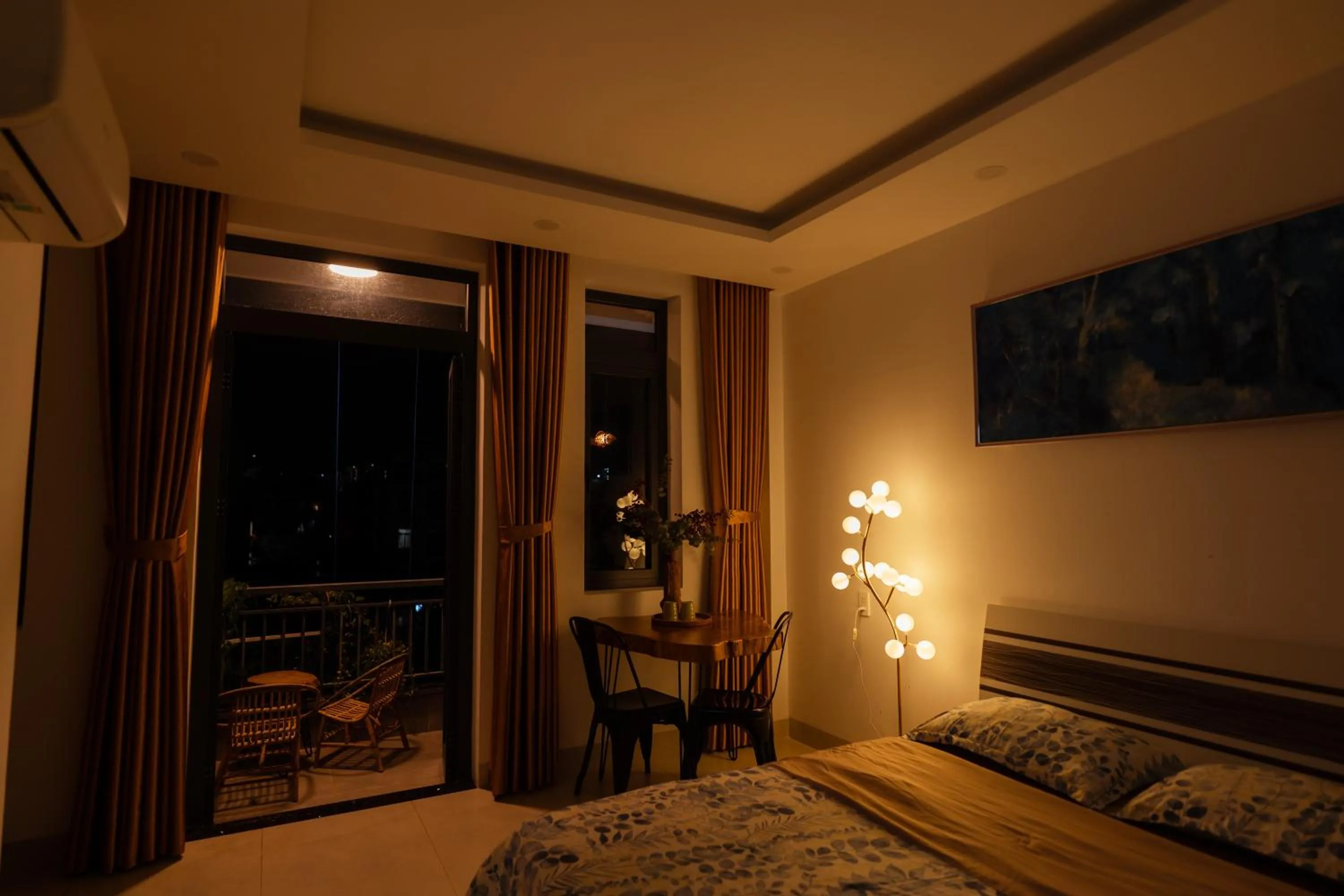 Balcony/Terrace, Bed in The Sophia Apartment - Thao Dien Central