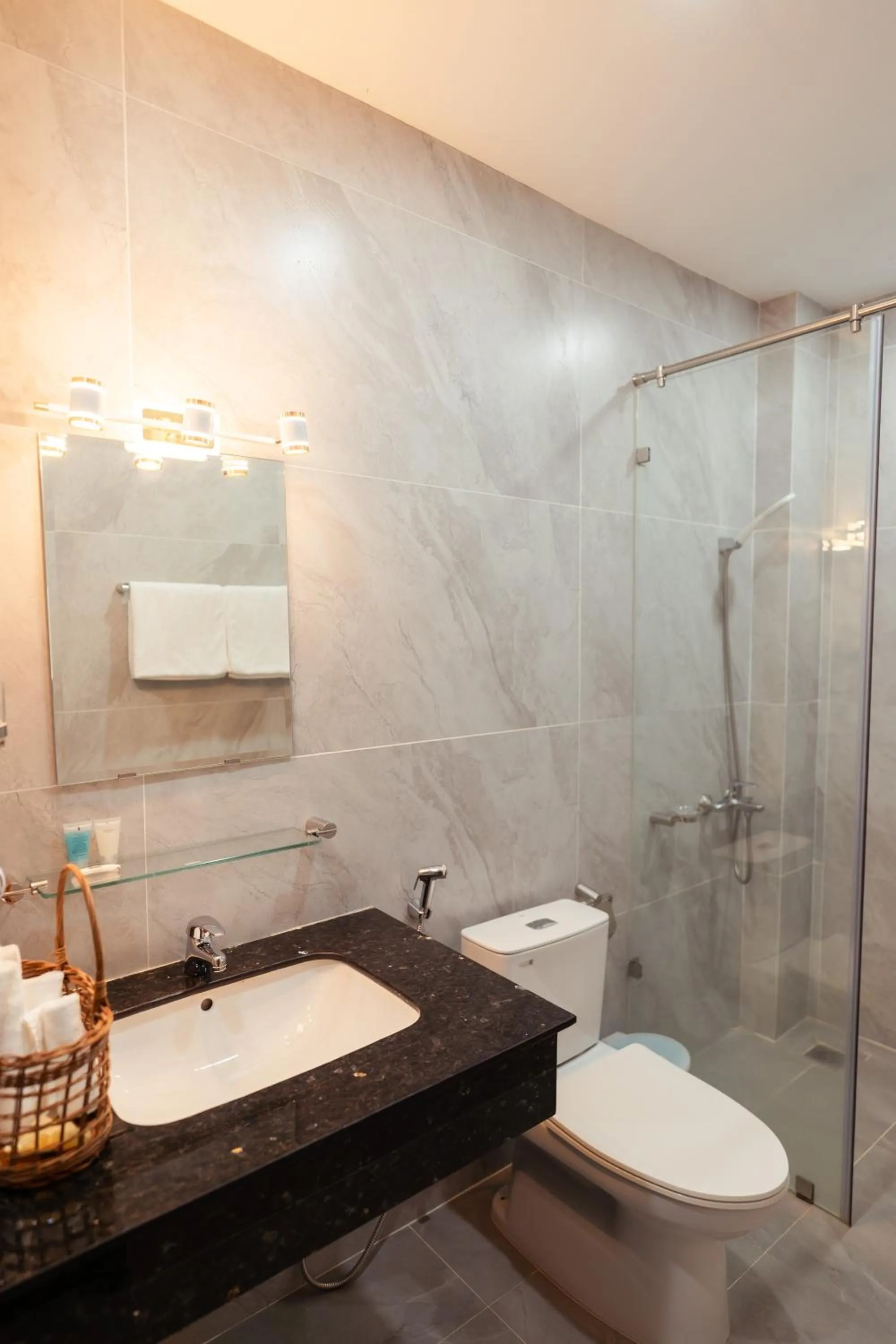 Shower in The Sophia Apartment - Thao Dien Central