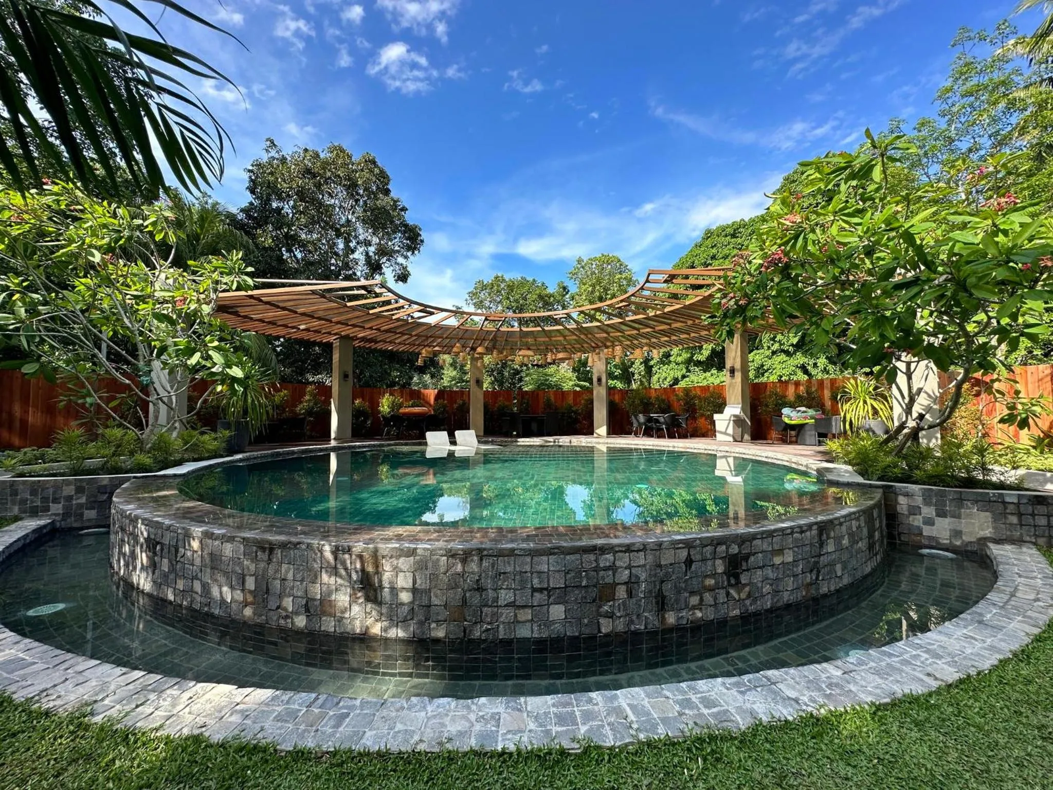 Swimming pool in Hotel Dumaguete