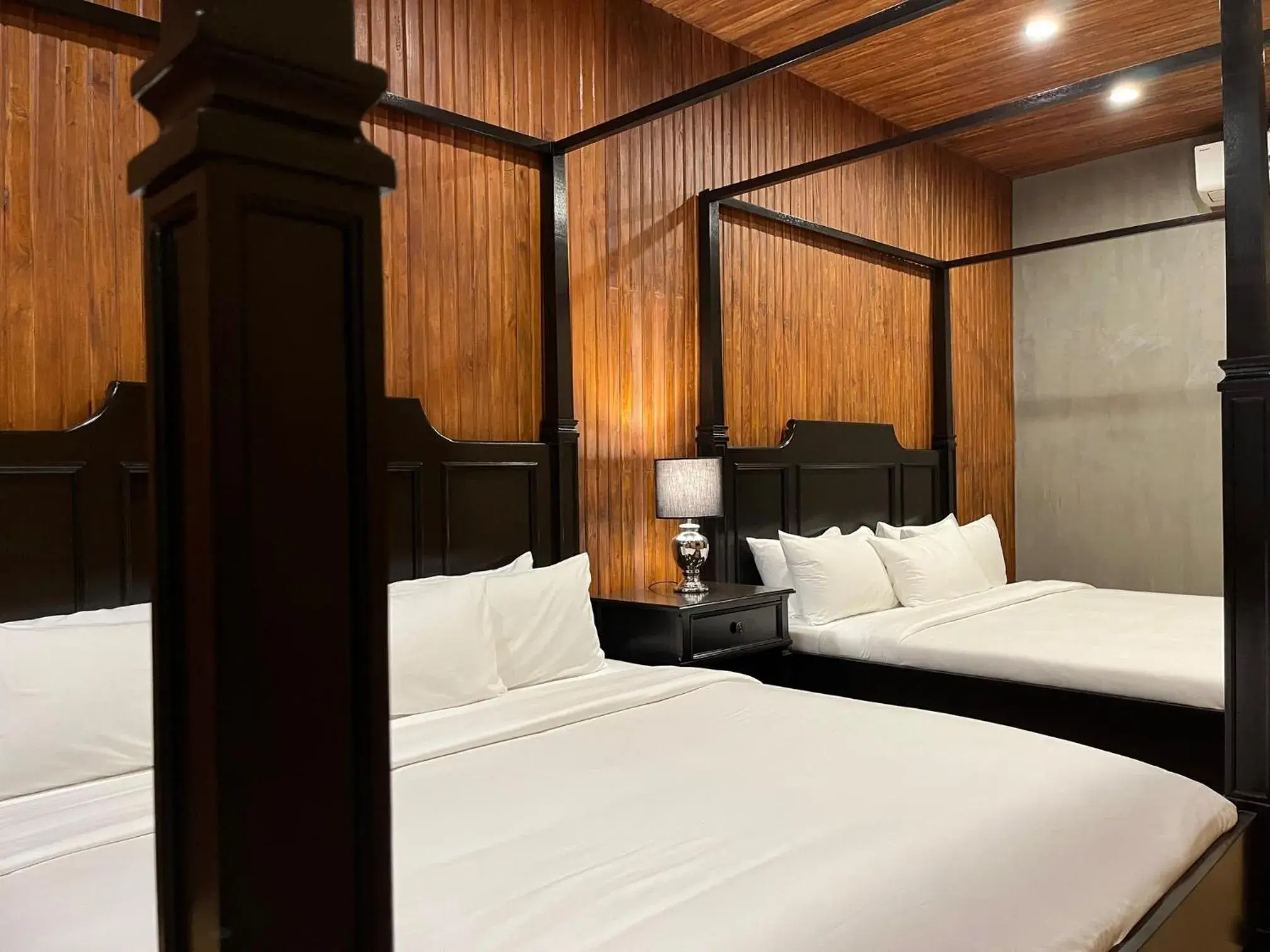 Suite Room in Hotel Dumaguete Suite Room in Hotel Dumaguete