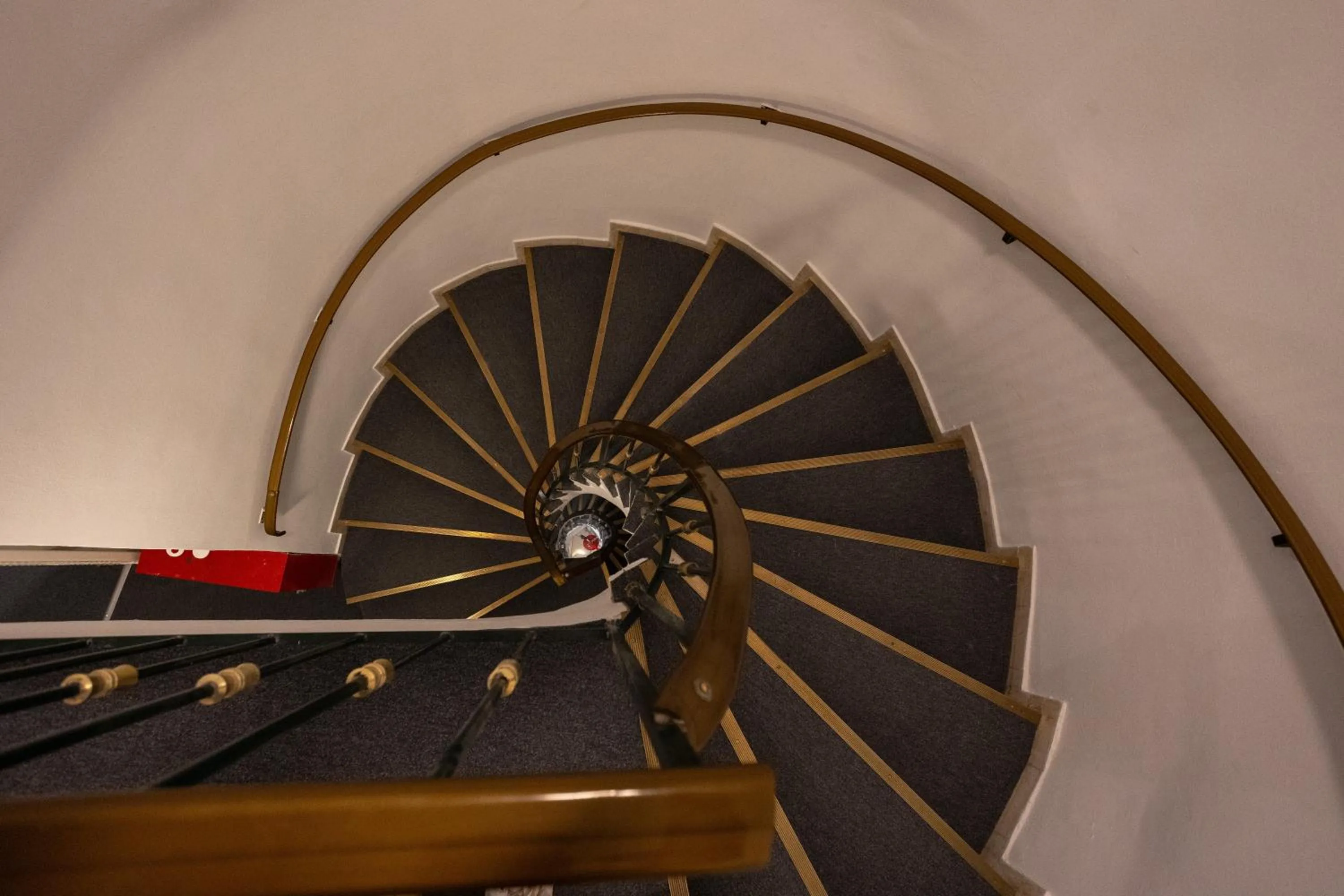 Property building in Hotel Bretagne