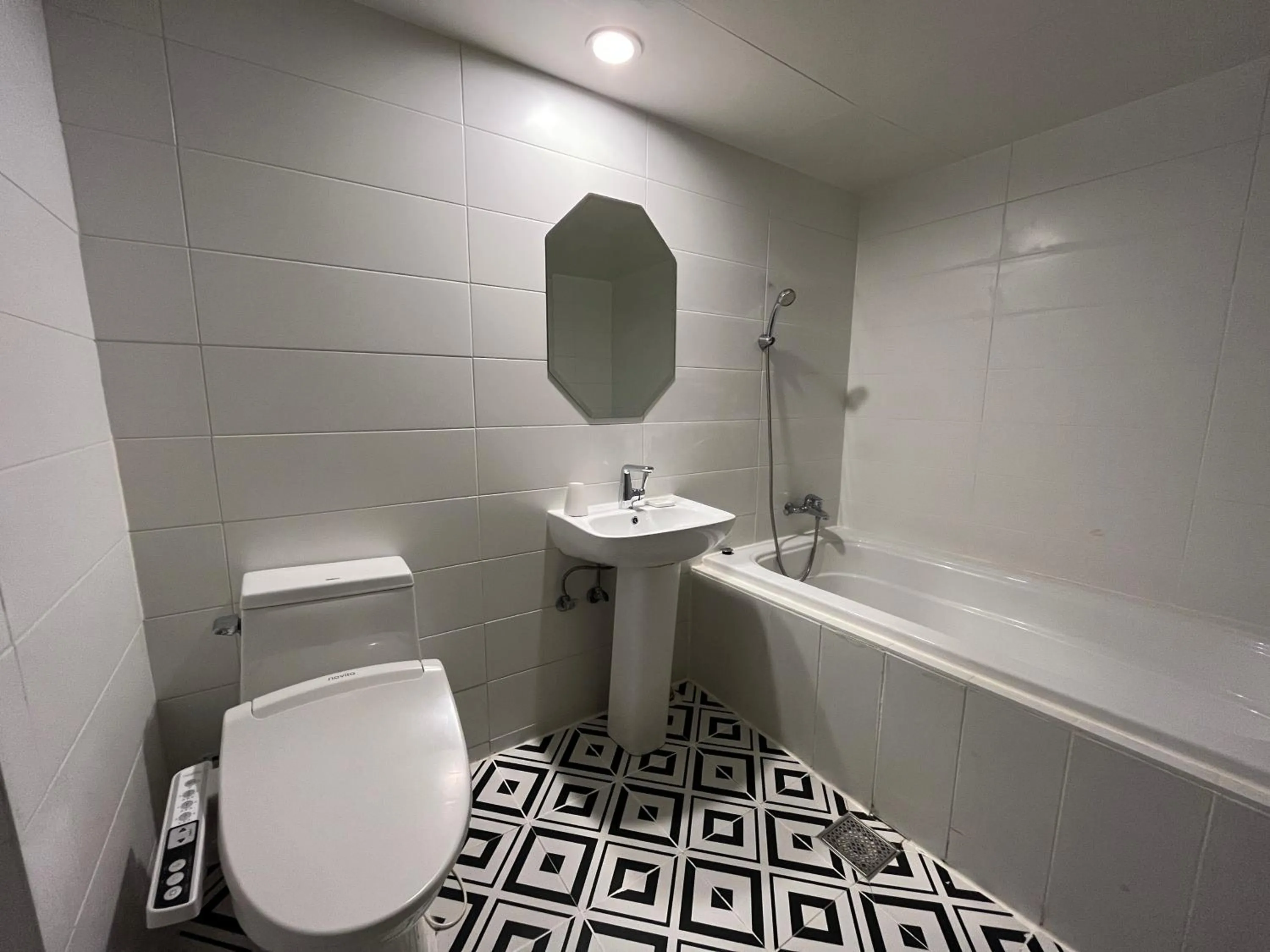 Bath in Hotel Yaja Hwajeong Station