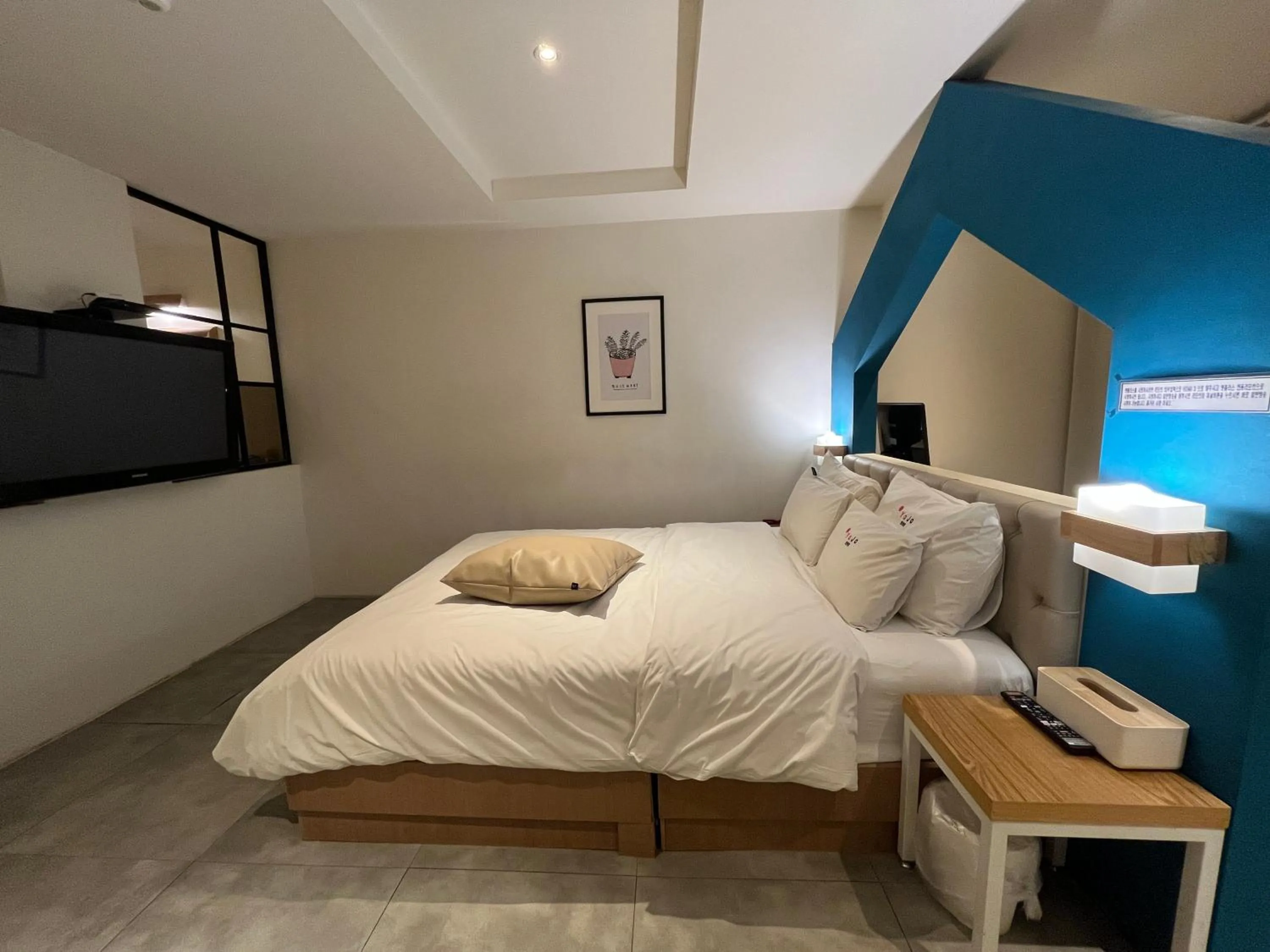 Bed in Hotel Yaja Hwajeong Station