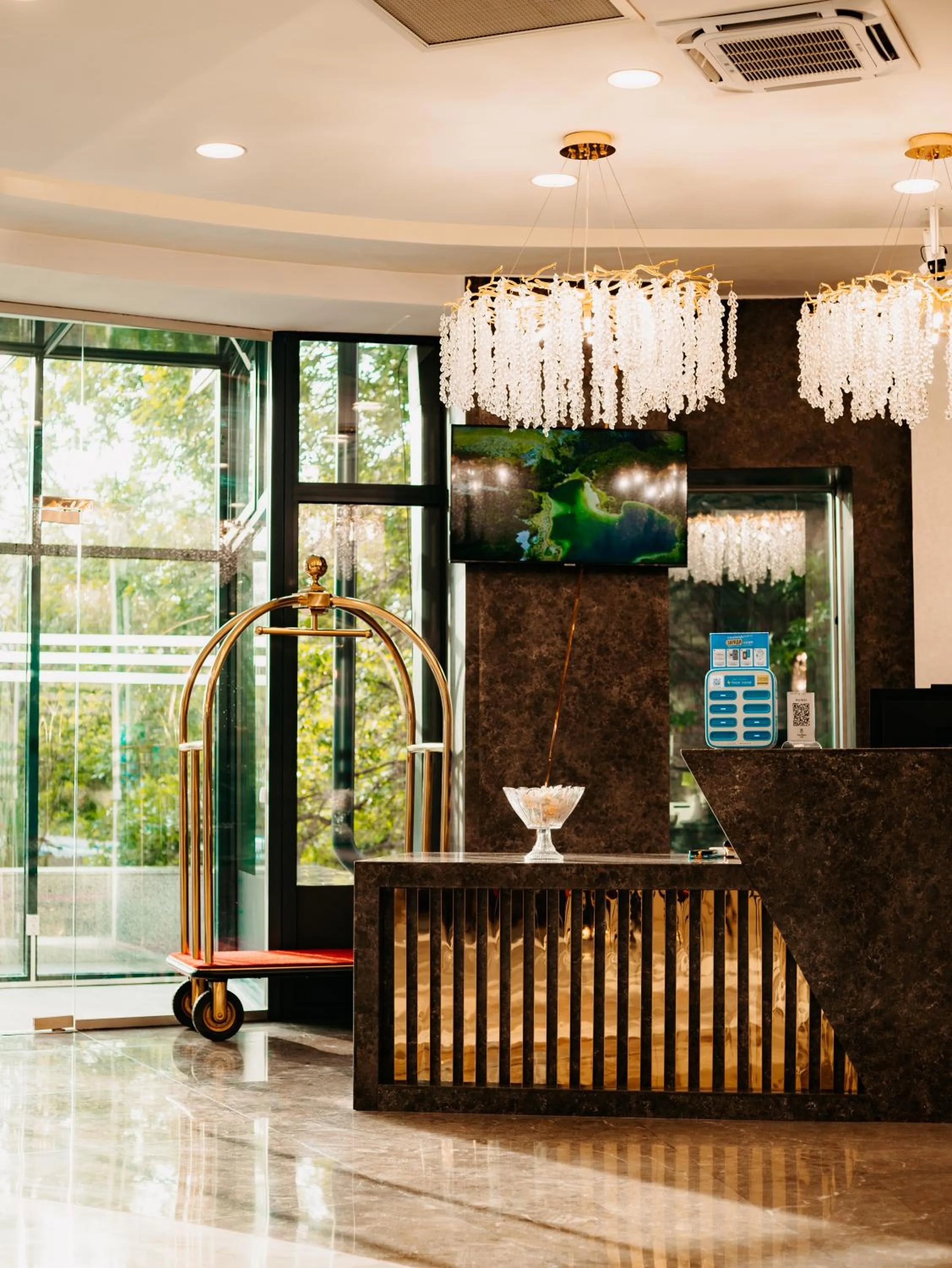 Lobby or reception in Grand Mildom Hotel