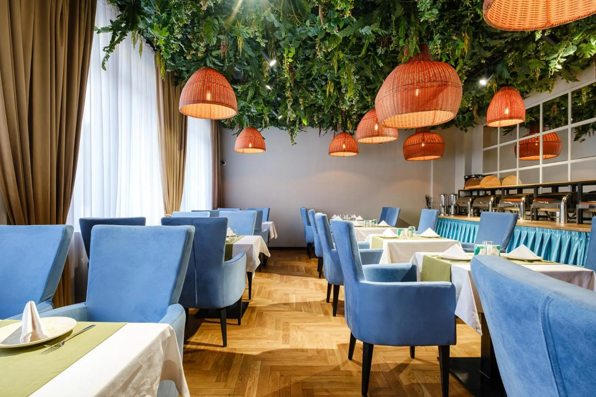 Breakfast in Grand Mildom Hotel