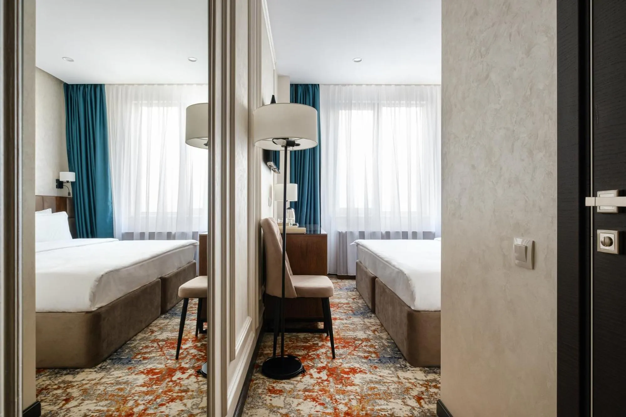 Photo of the whole room, Bed in Grand Mildom Hotel