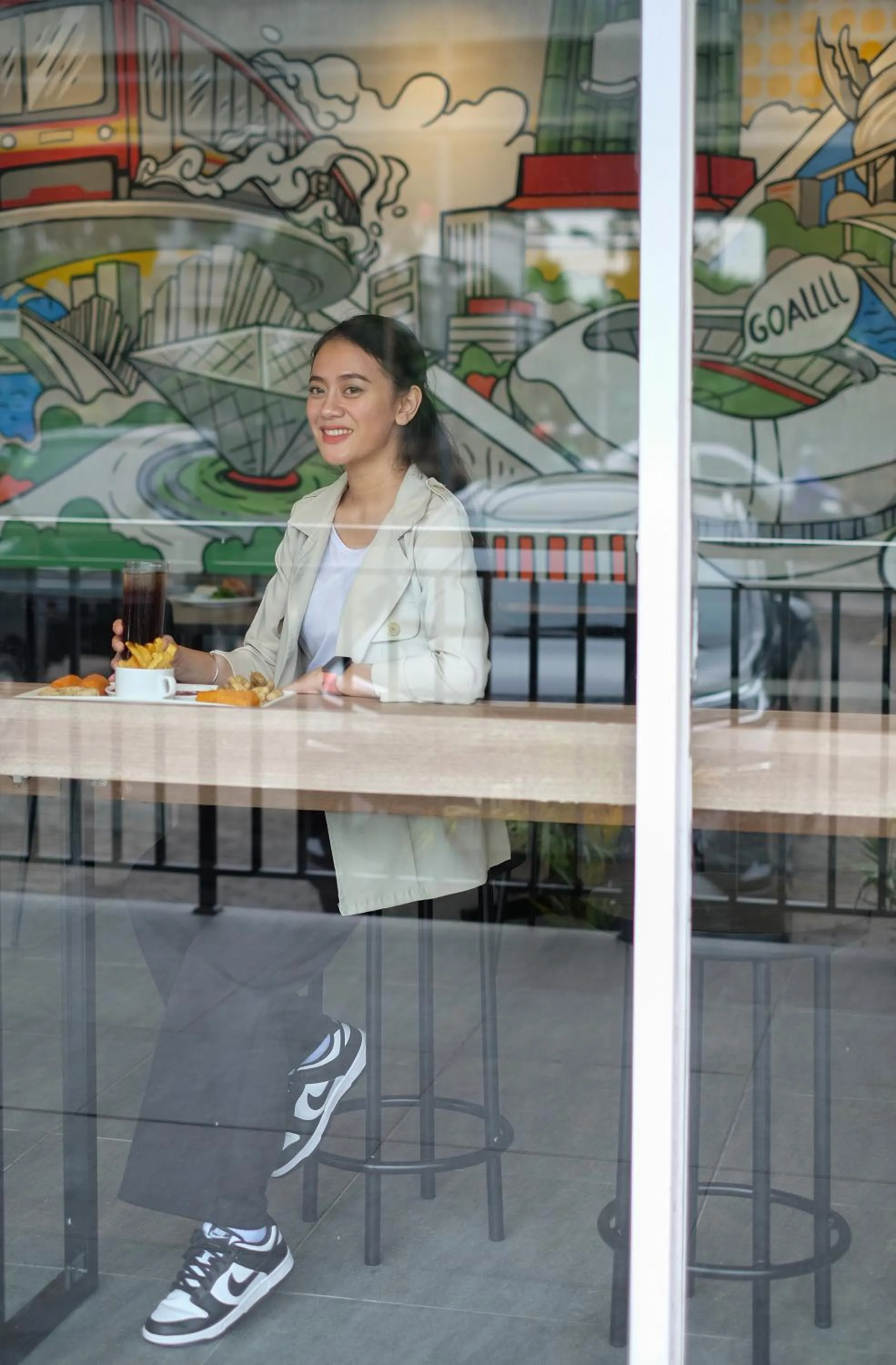 Restaurant/places to eat in Amaris Hotel Kalimalang