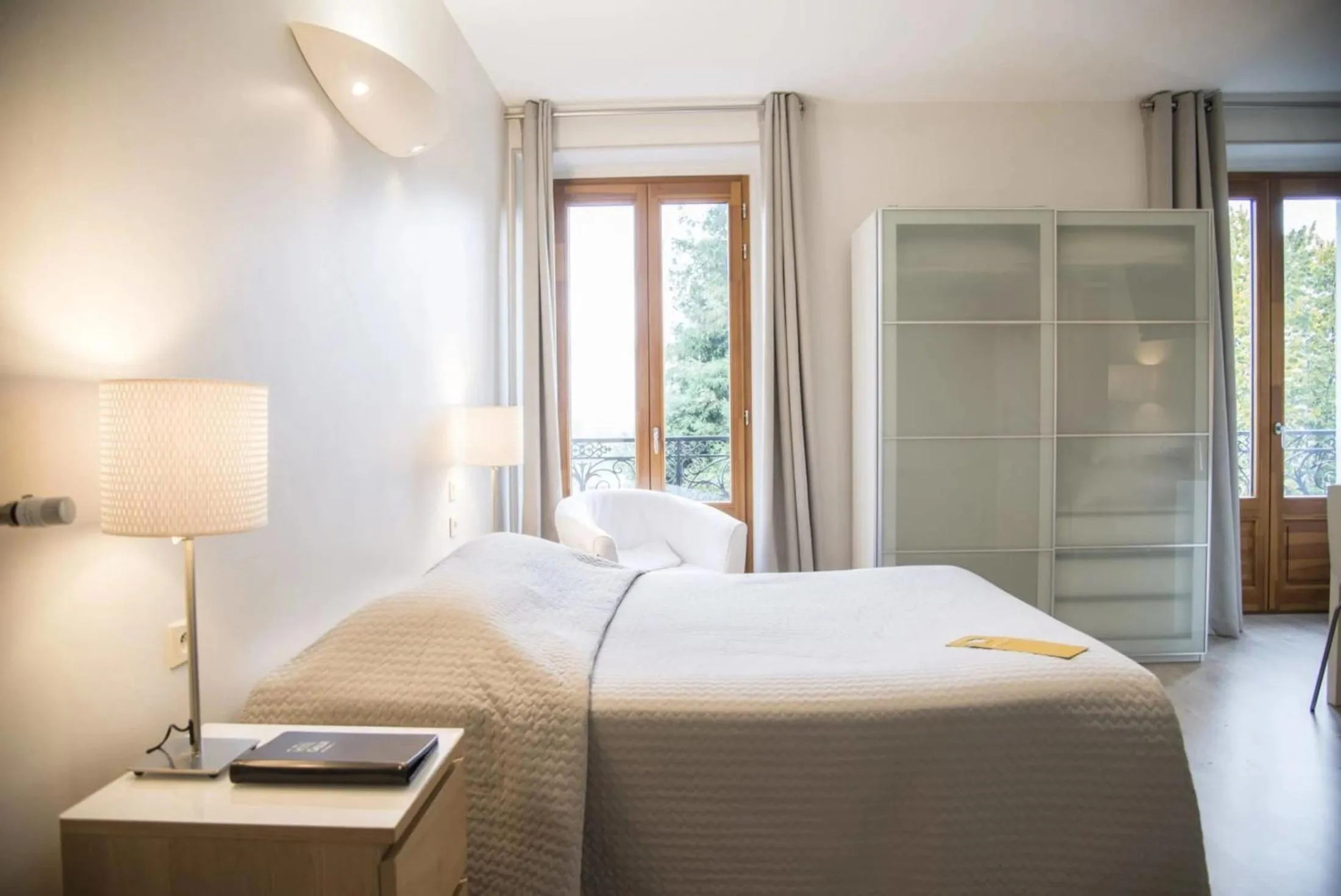 Bed in Hôtel Gallia