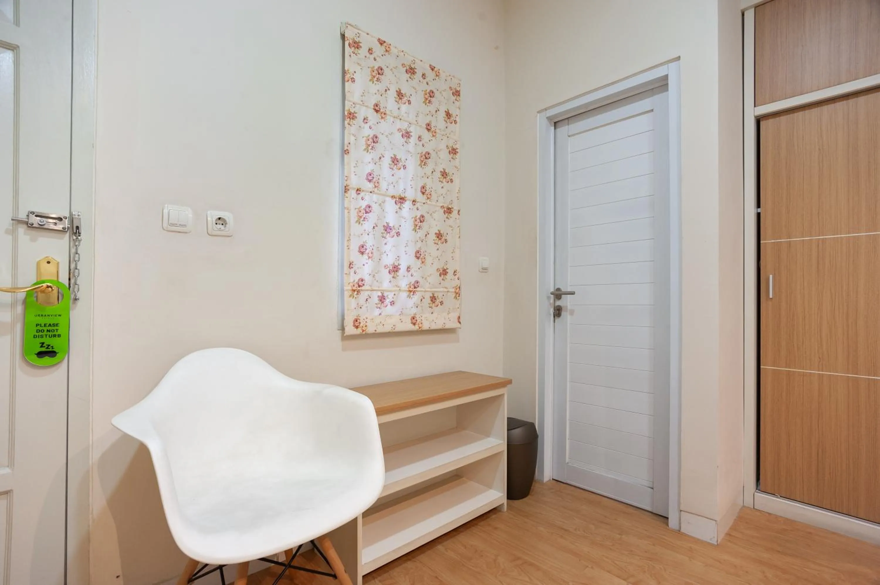 Bedroom in Urbanview Hotel Jagakarsa by RedDoorz