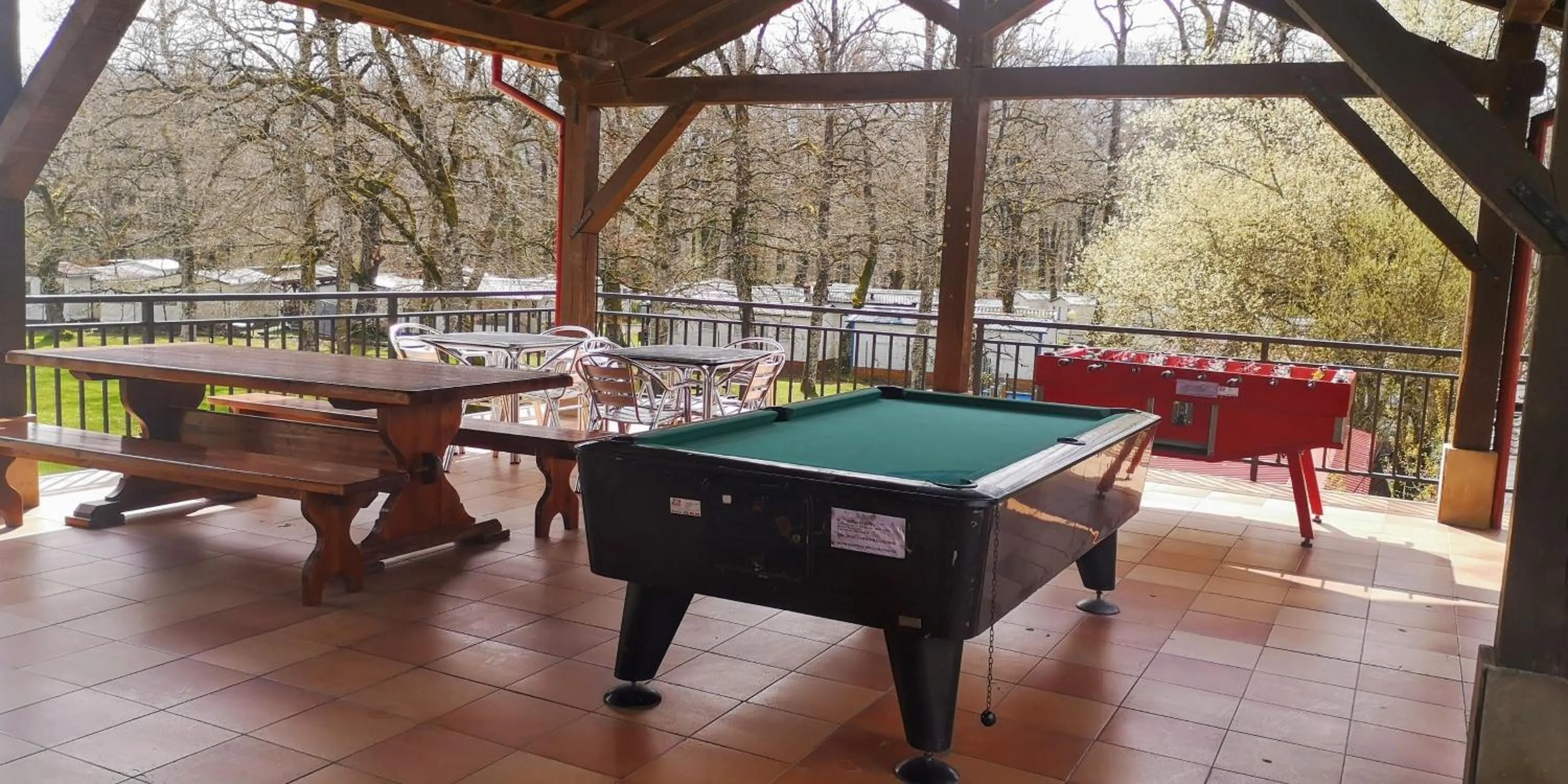 Billiard in CAMPING ETXARRI