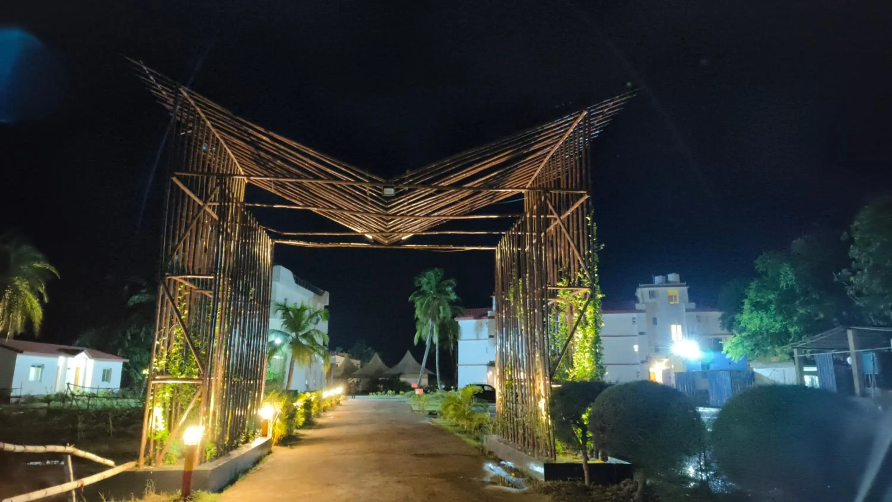 Luxury Amar Tree Resort