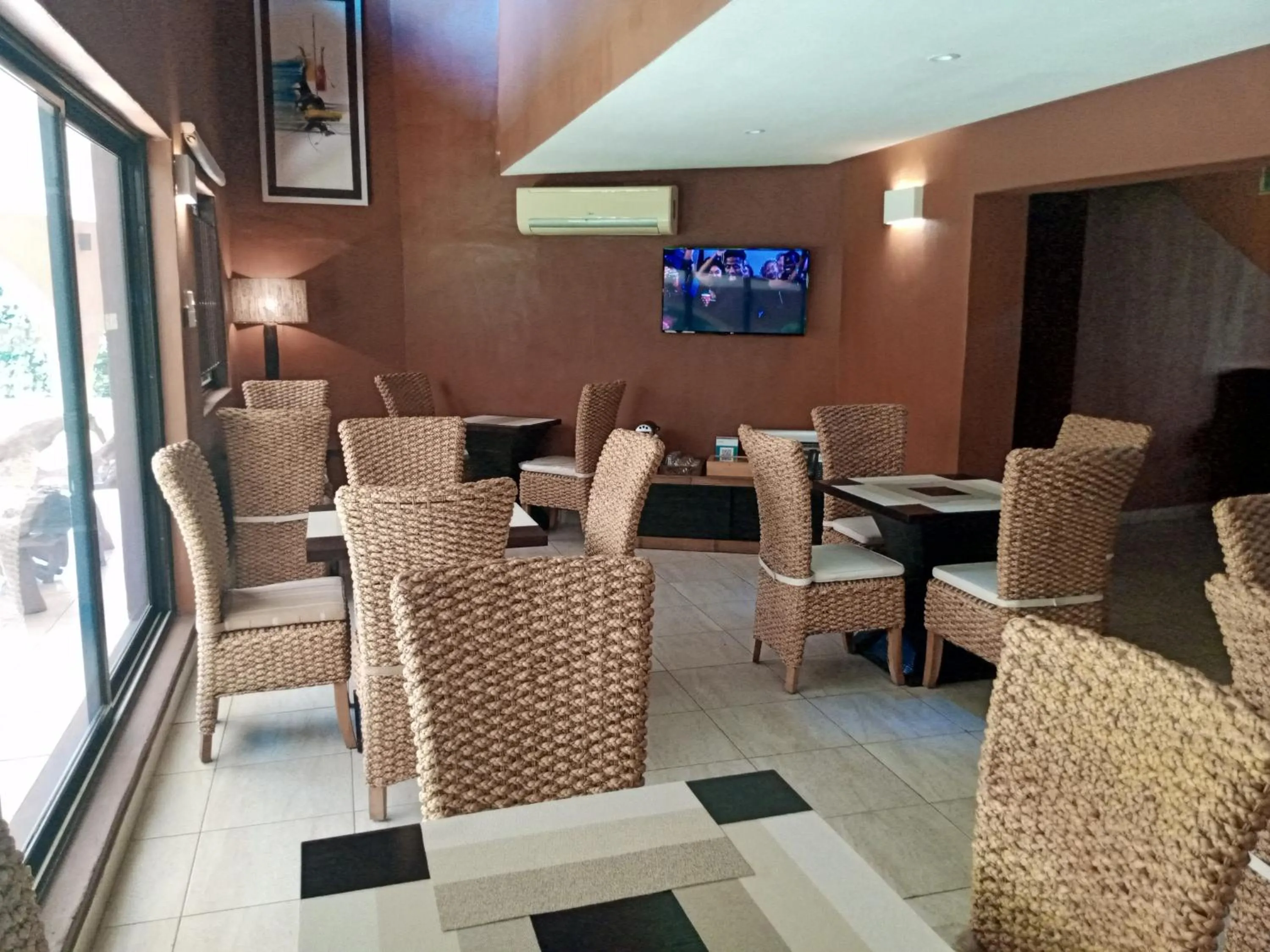 Restaurant/places to eat in Trois Ore Residences & Green Earth Bistro