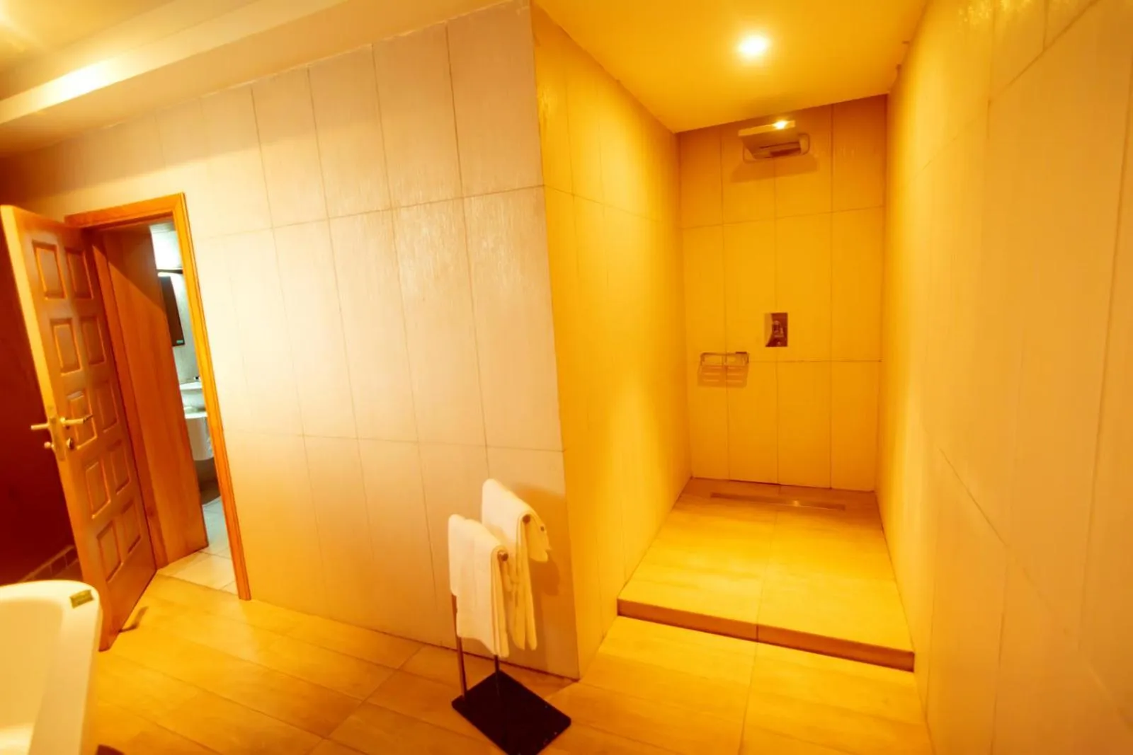 Bathroom in Trois Ore Residences & Green Earth Bistro