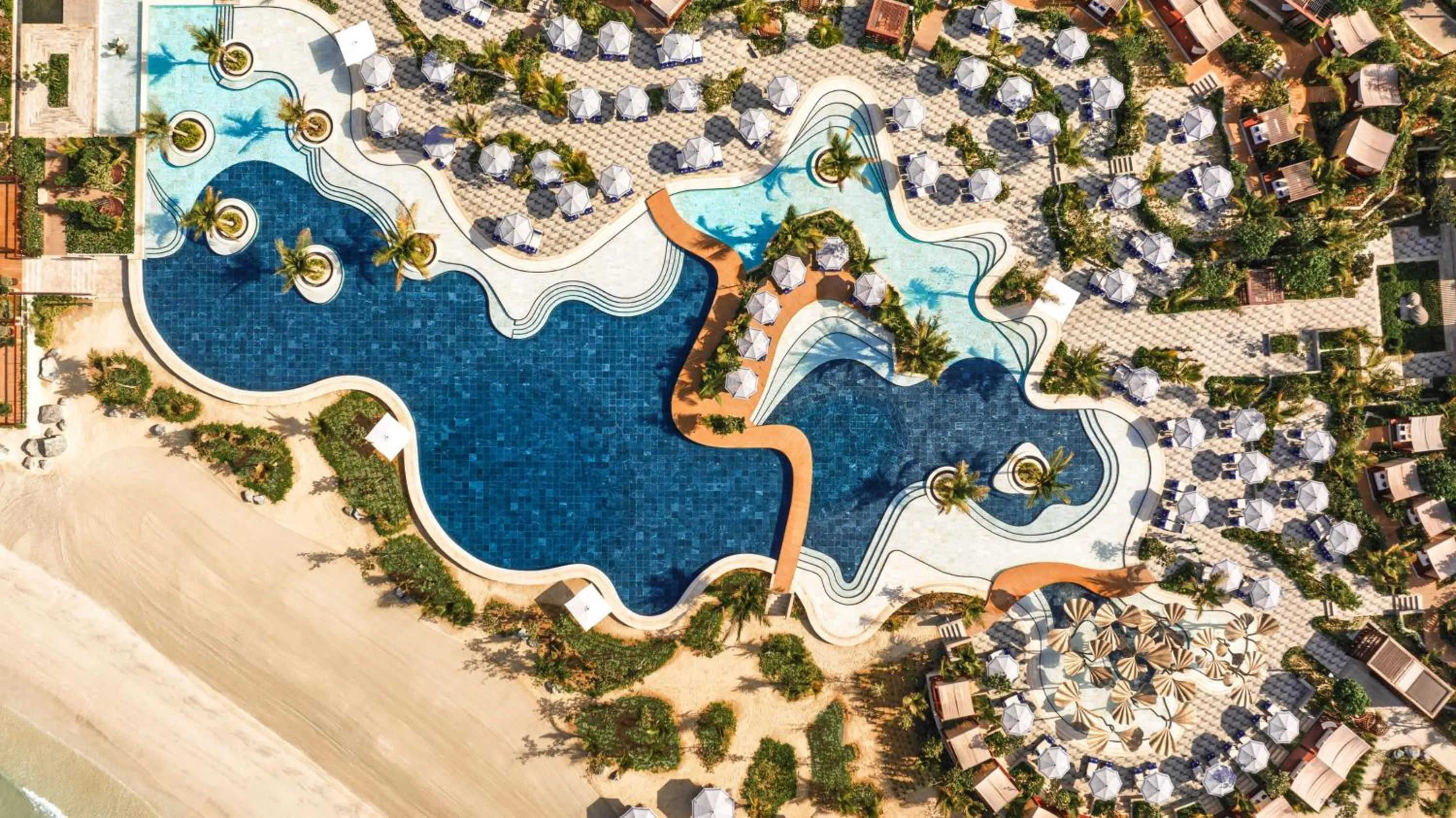 Bird's eye view in Jumeirah Marsa Al Arab Dubai