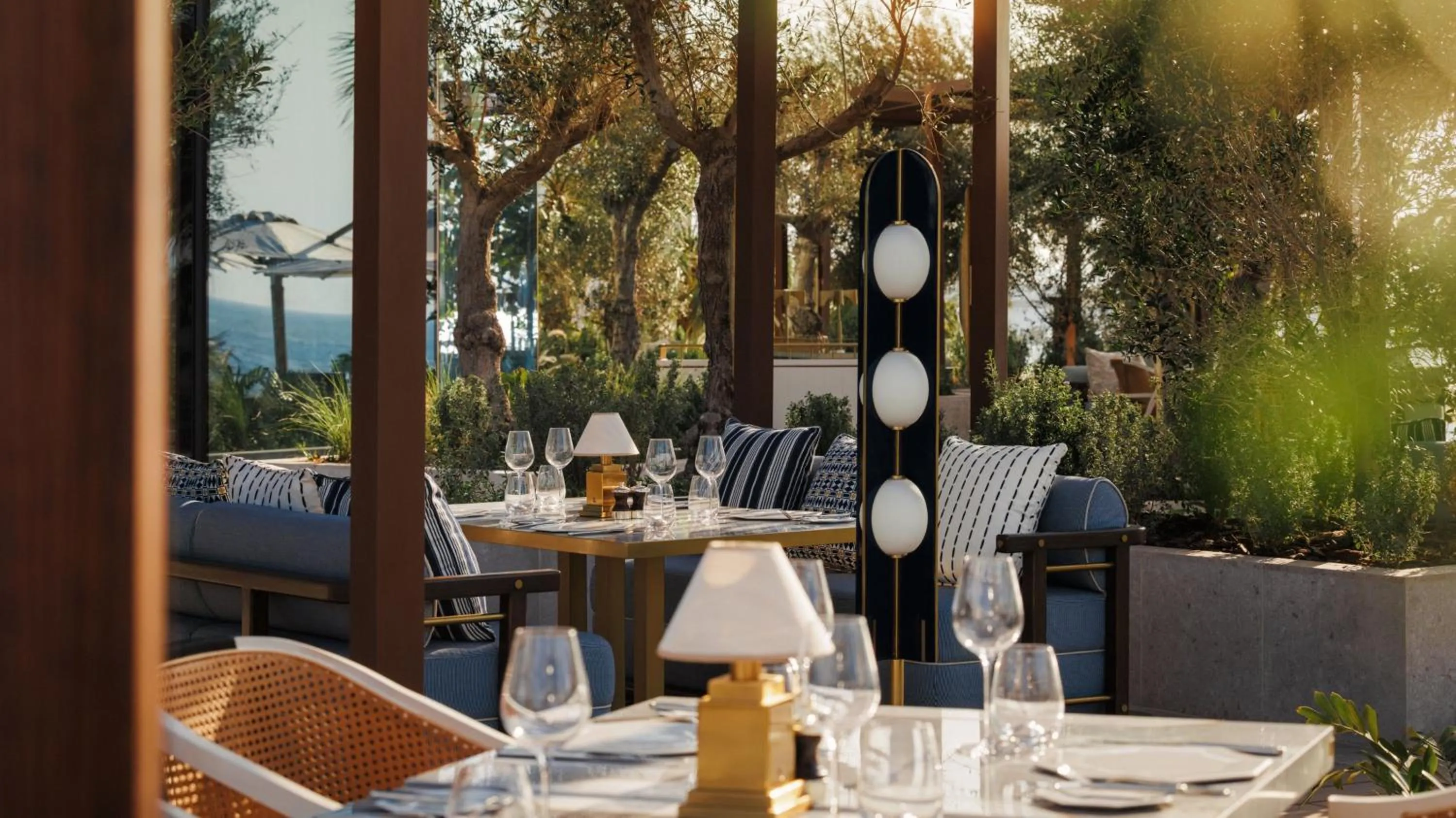 Restaurant/places to eat in Jumeirah Marsa Al Arab Dubai