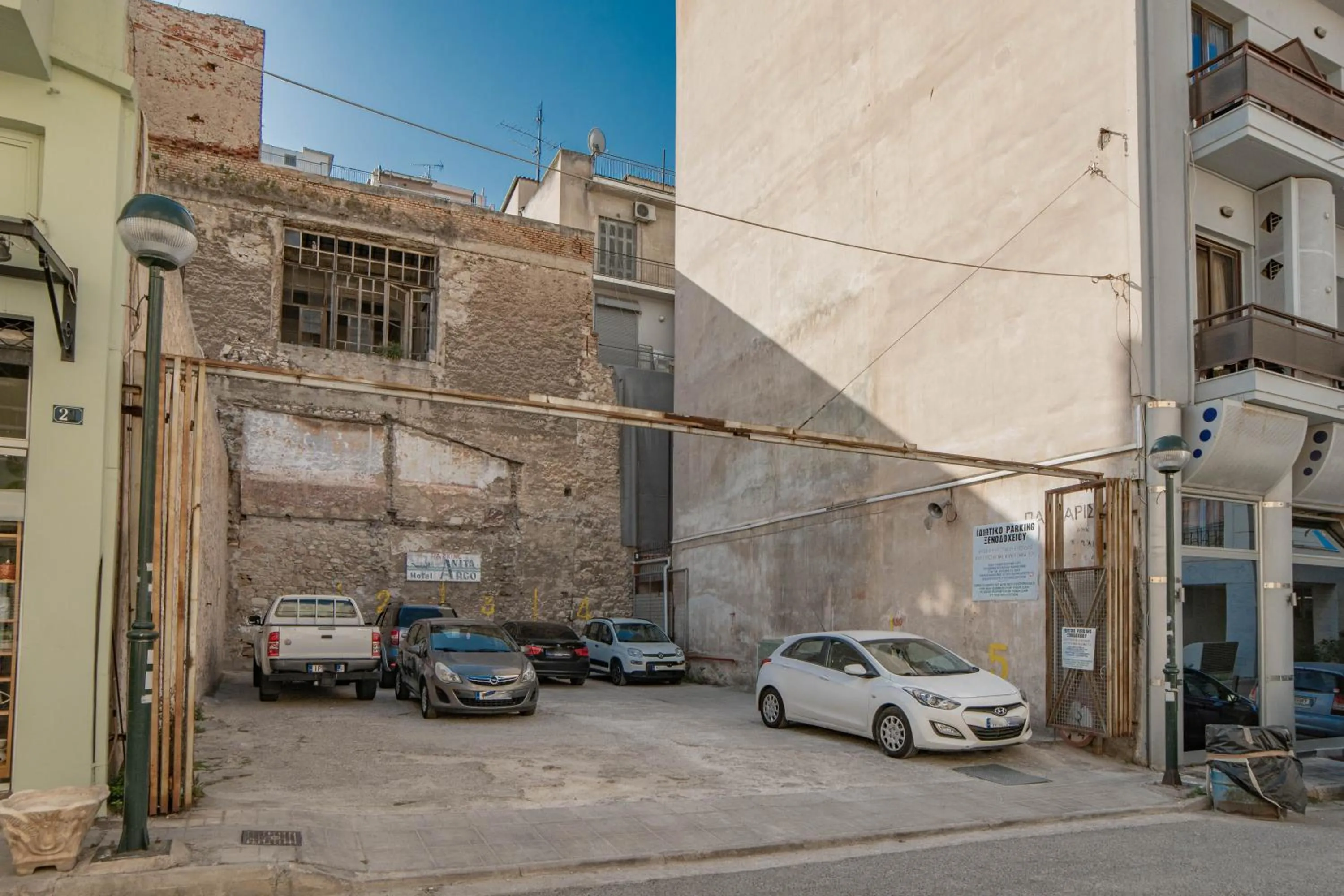 Parking in Anita Hotel