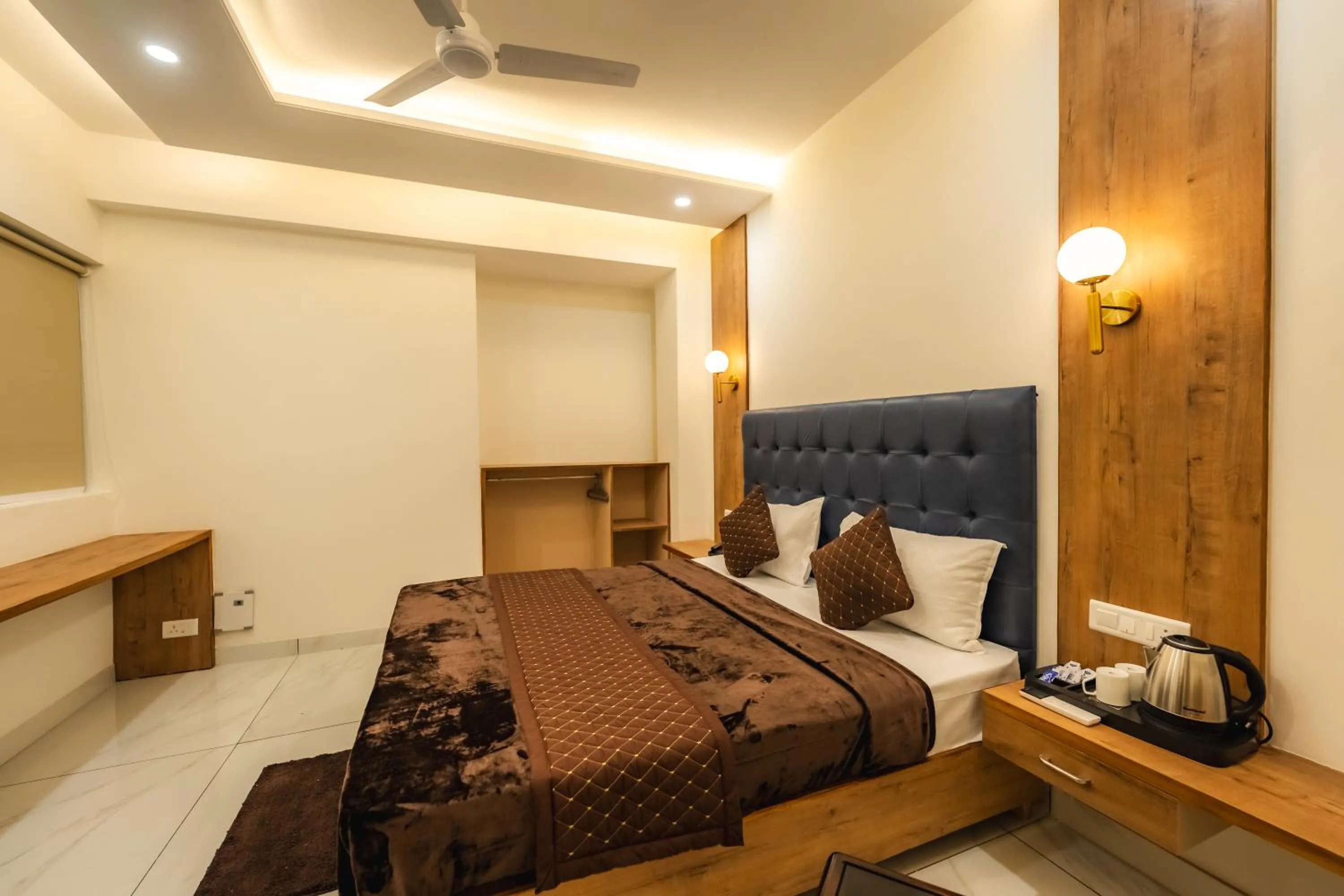 Photo of the whole room, Bed in Hotel Park Hills