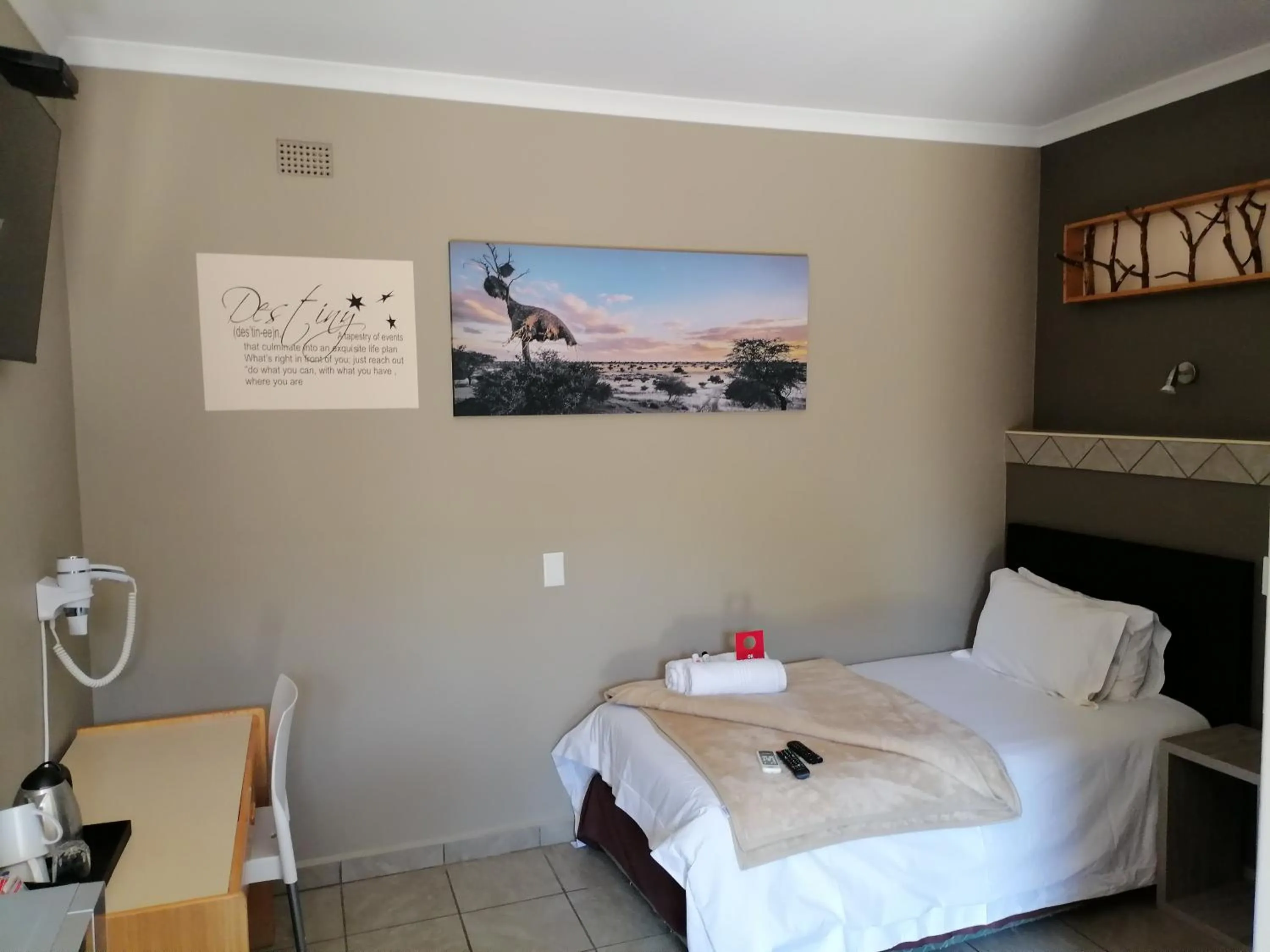 Bedroom, Bed in Kuruman Lodge