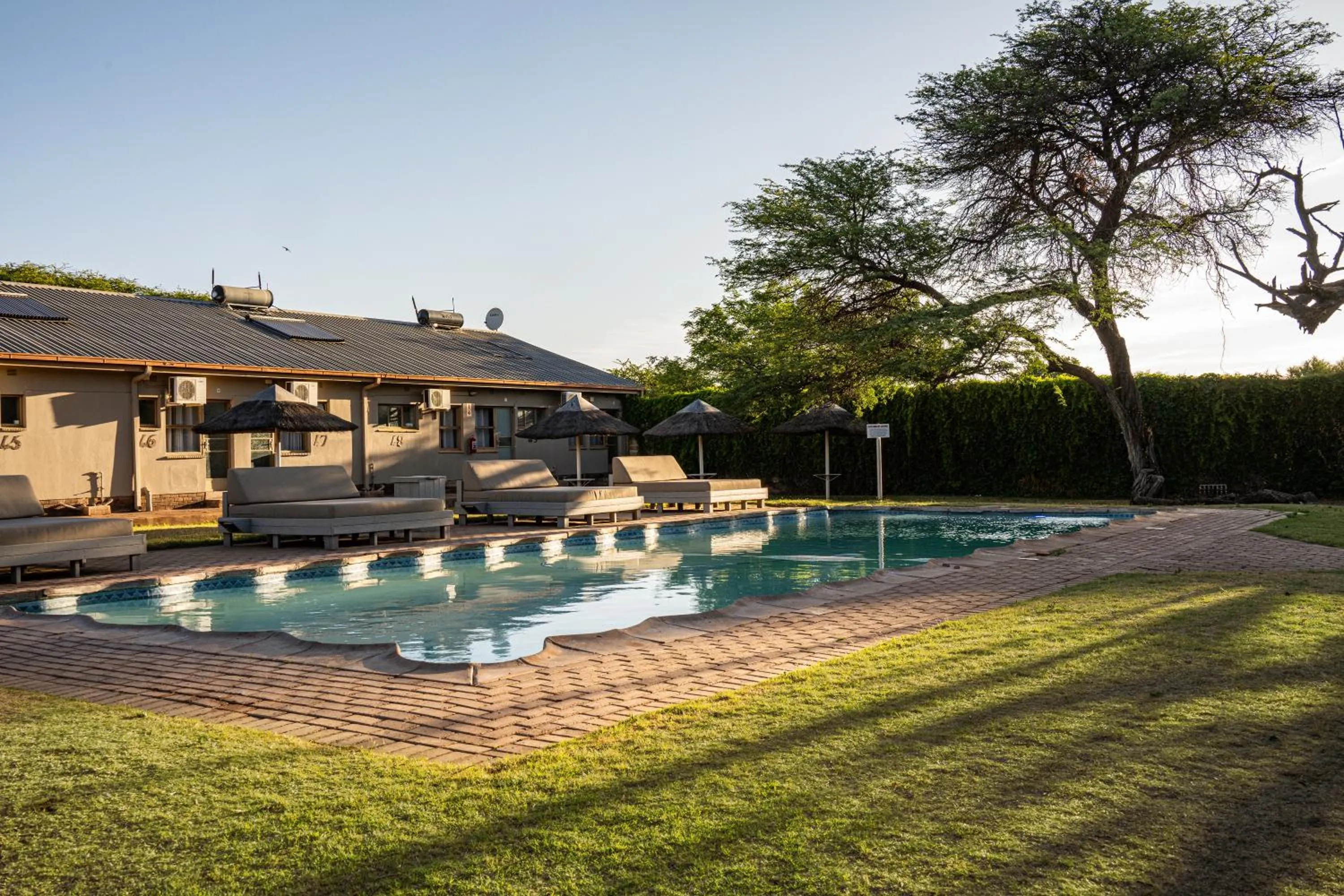 Swimming pool in Kuruman Lodge