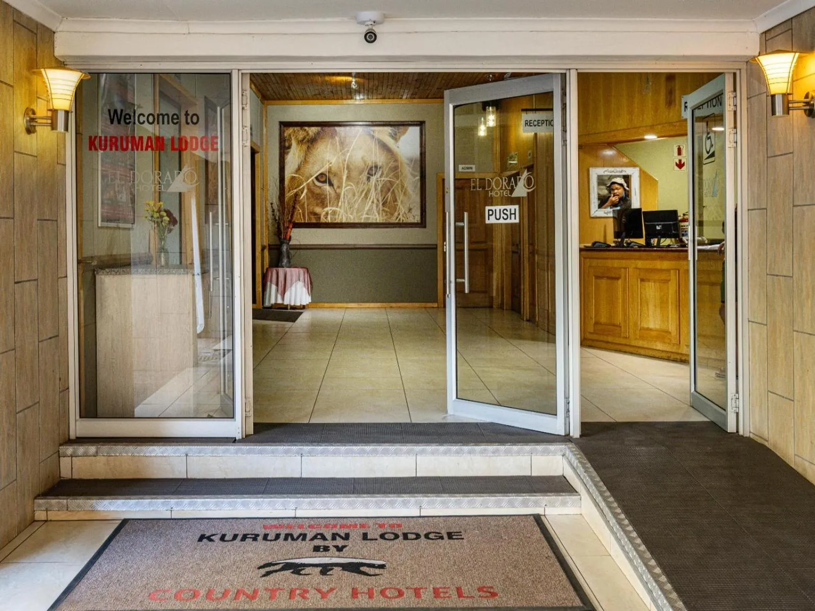 Facade/entrance in Kuruman Lodge