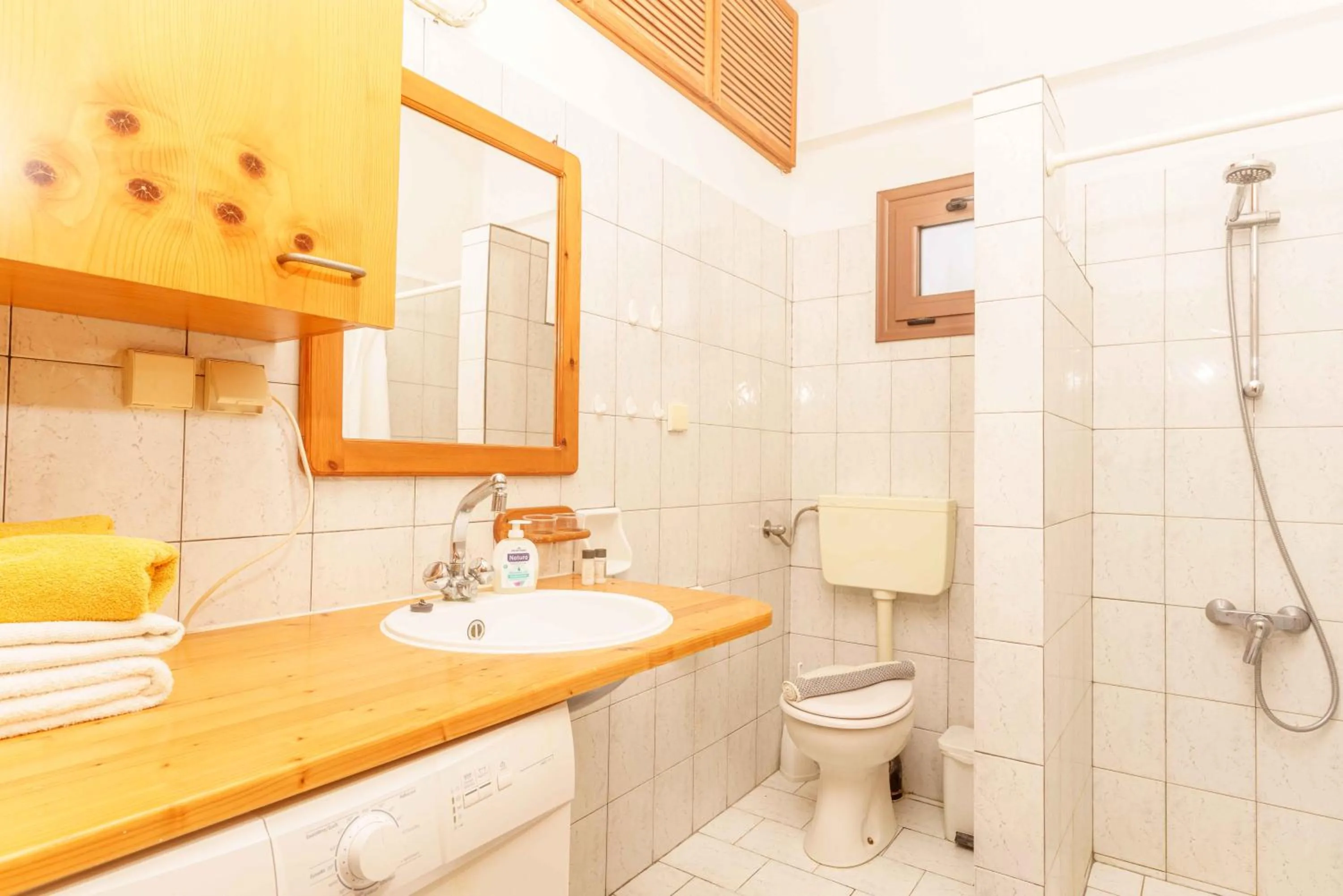 Bathroom in Alexander Beach Hotel