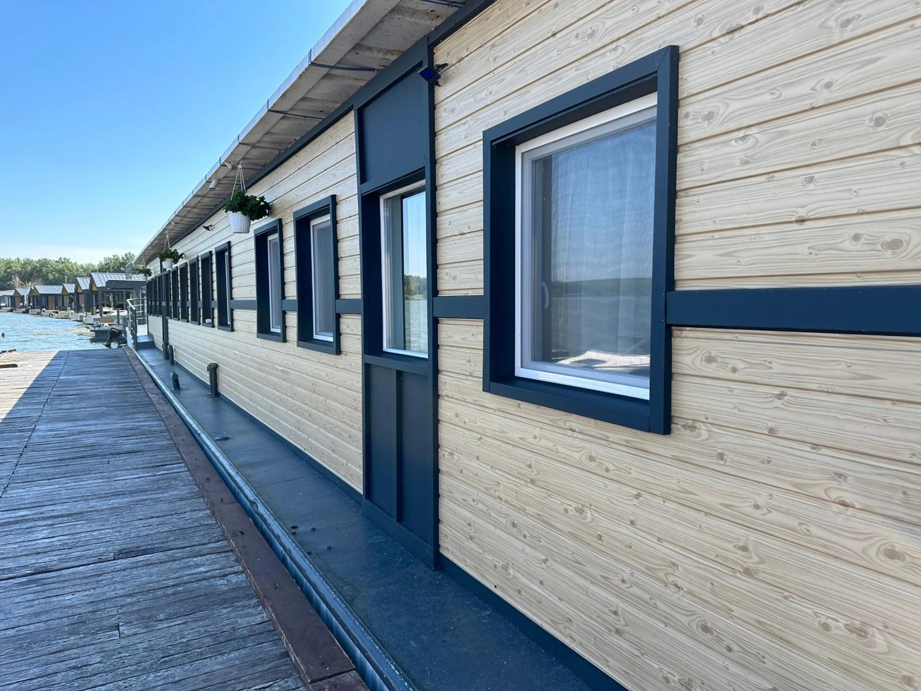 Property building in Tündérfátyol