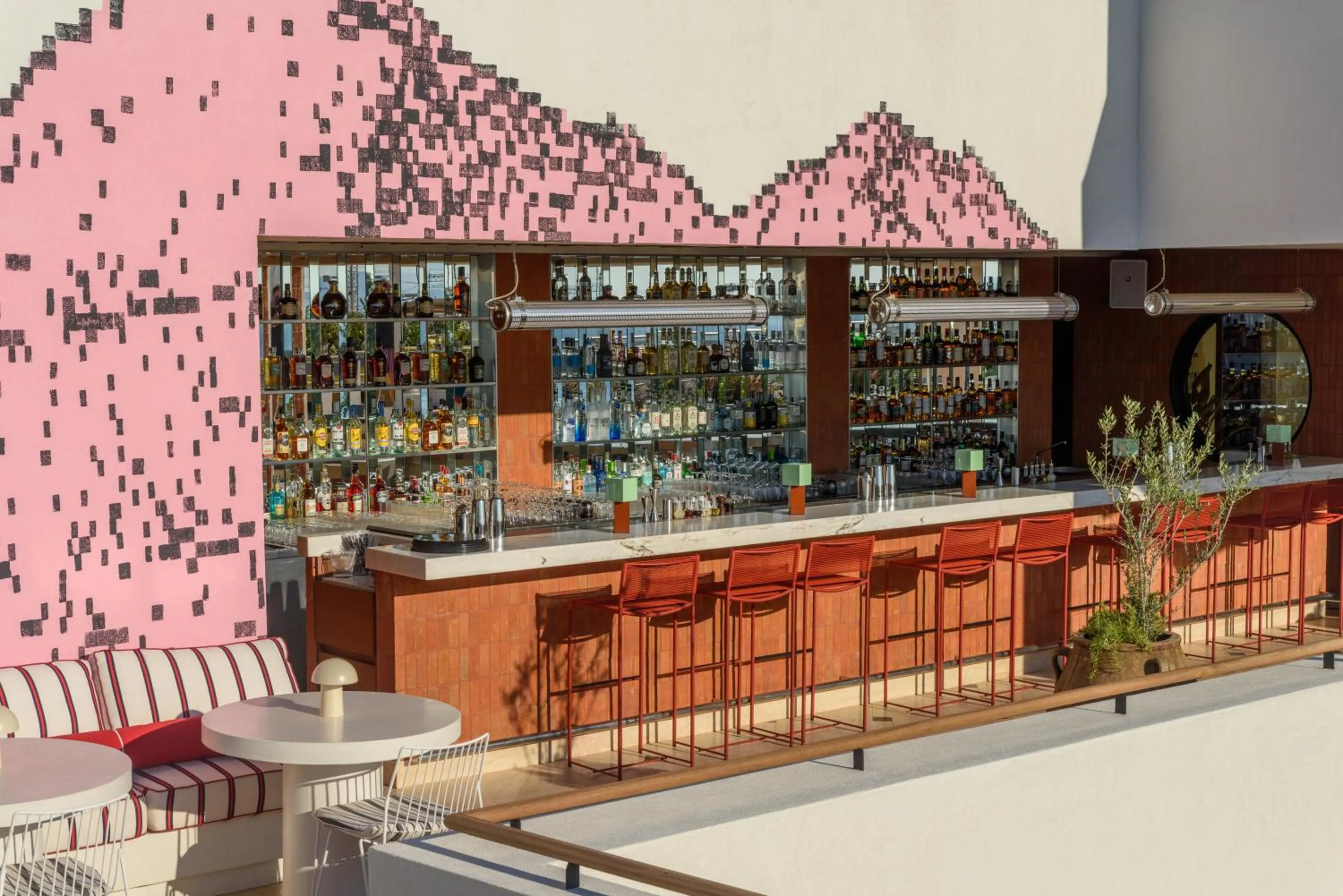 Lounge or bar in Ace Hotel & Swim Club Athens