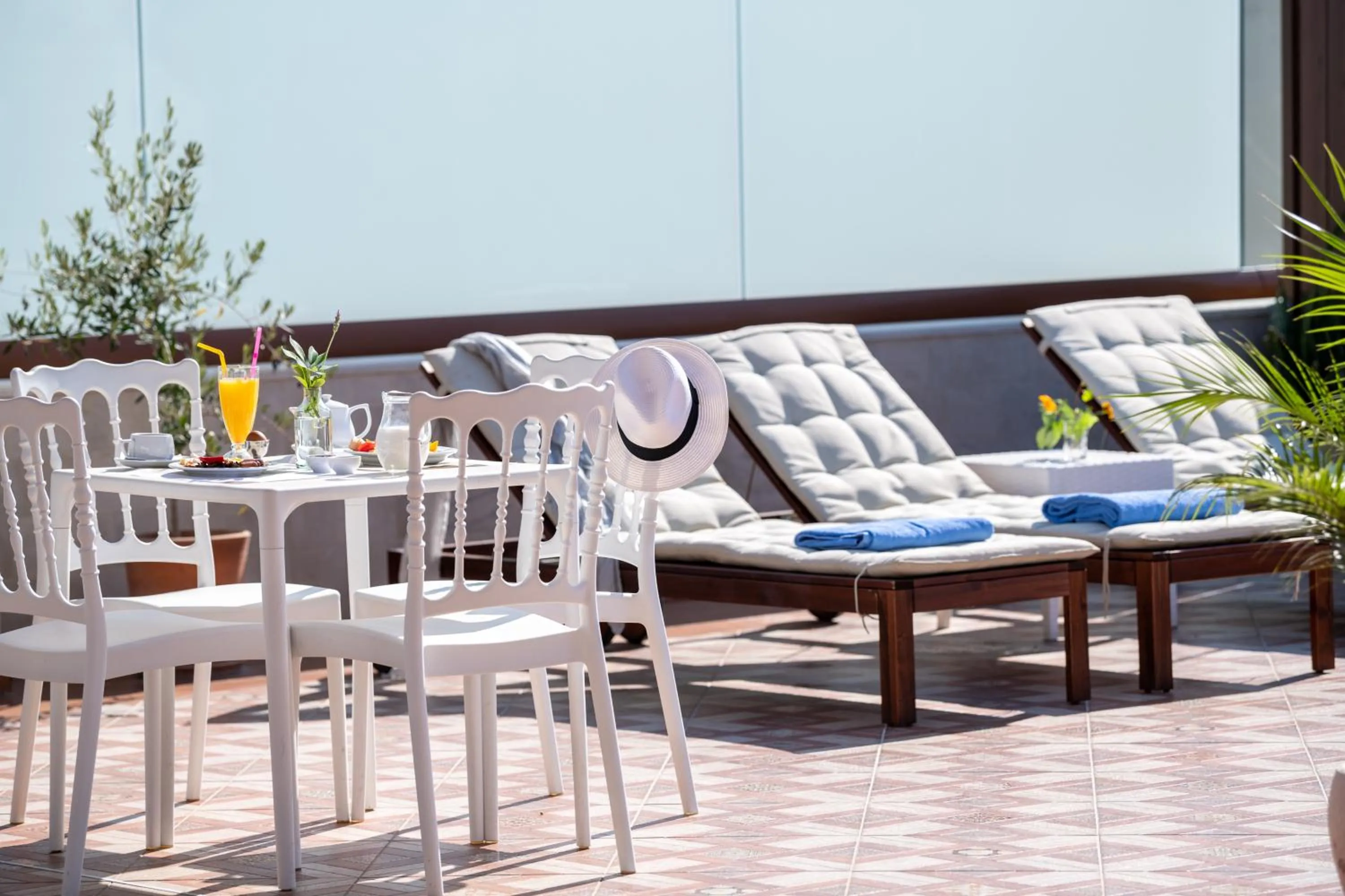 Patio in Halepa Hotel