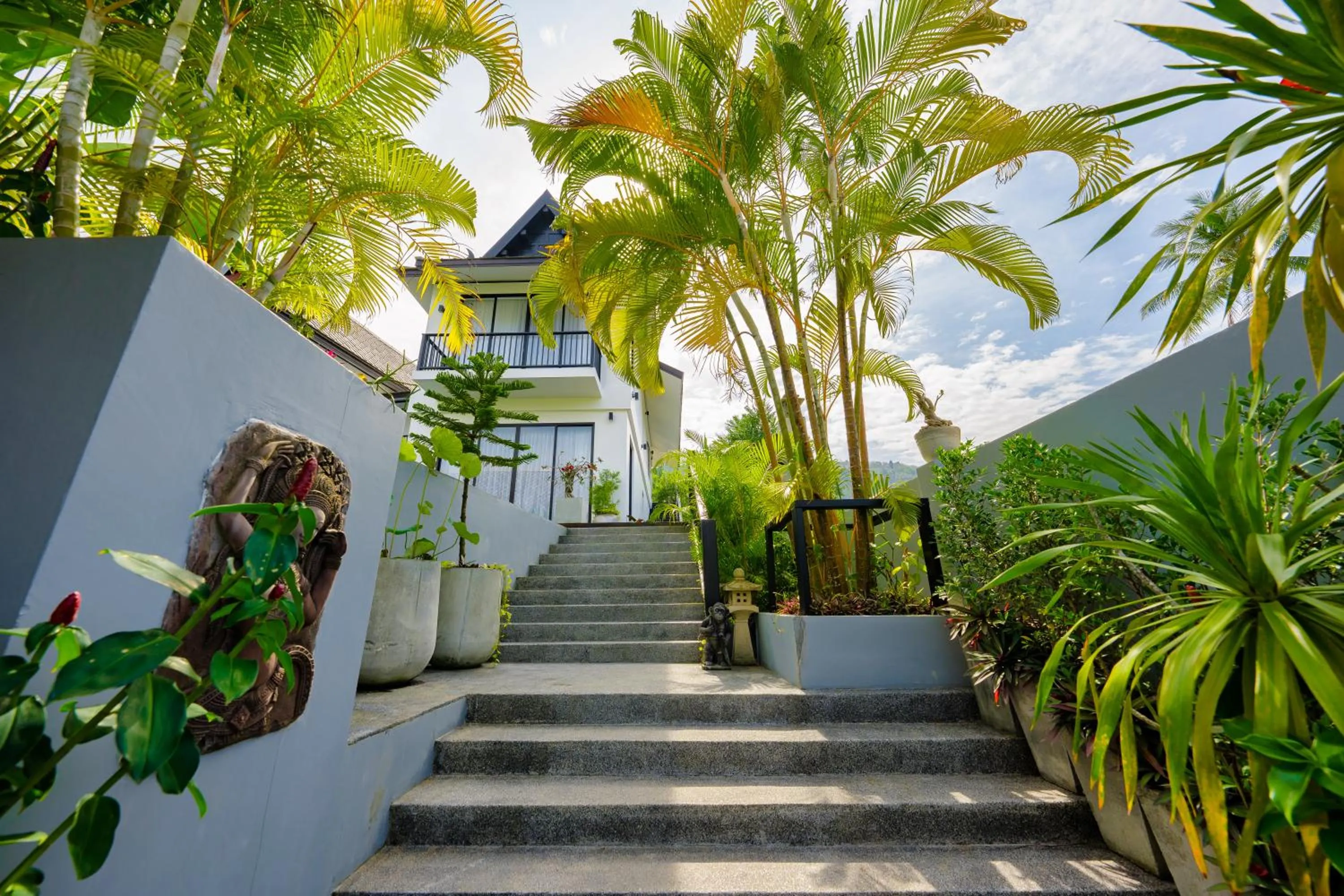 Quiet street view in Yao Bada Badoo Boutique Resort