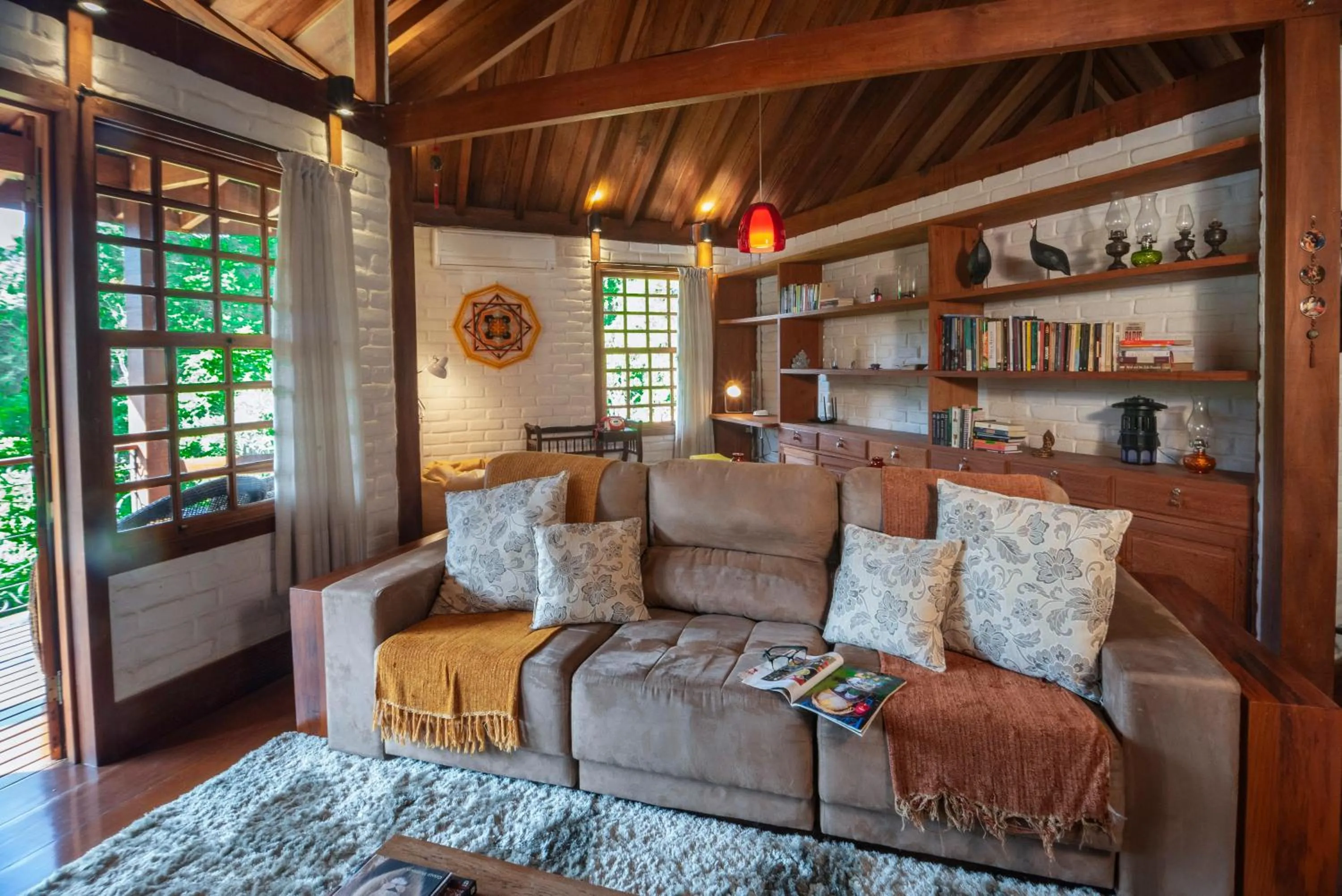 Living room in Pousada Terra Crua