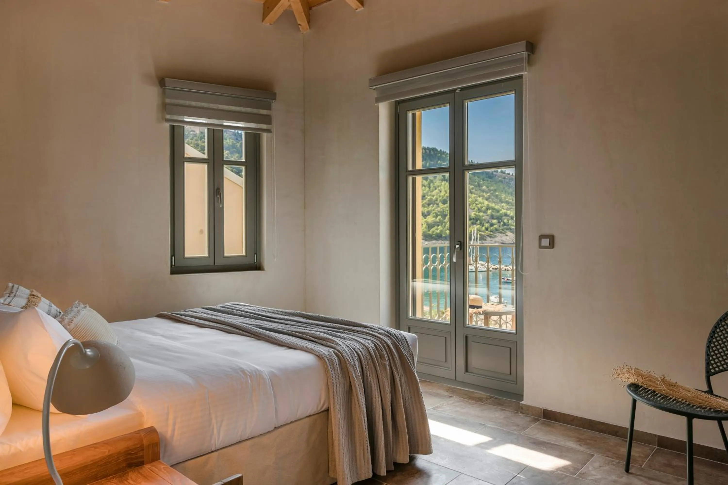 Bedroom, Bed in Chromata Assos Villas Kefalonia