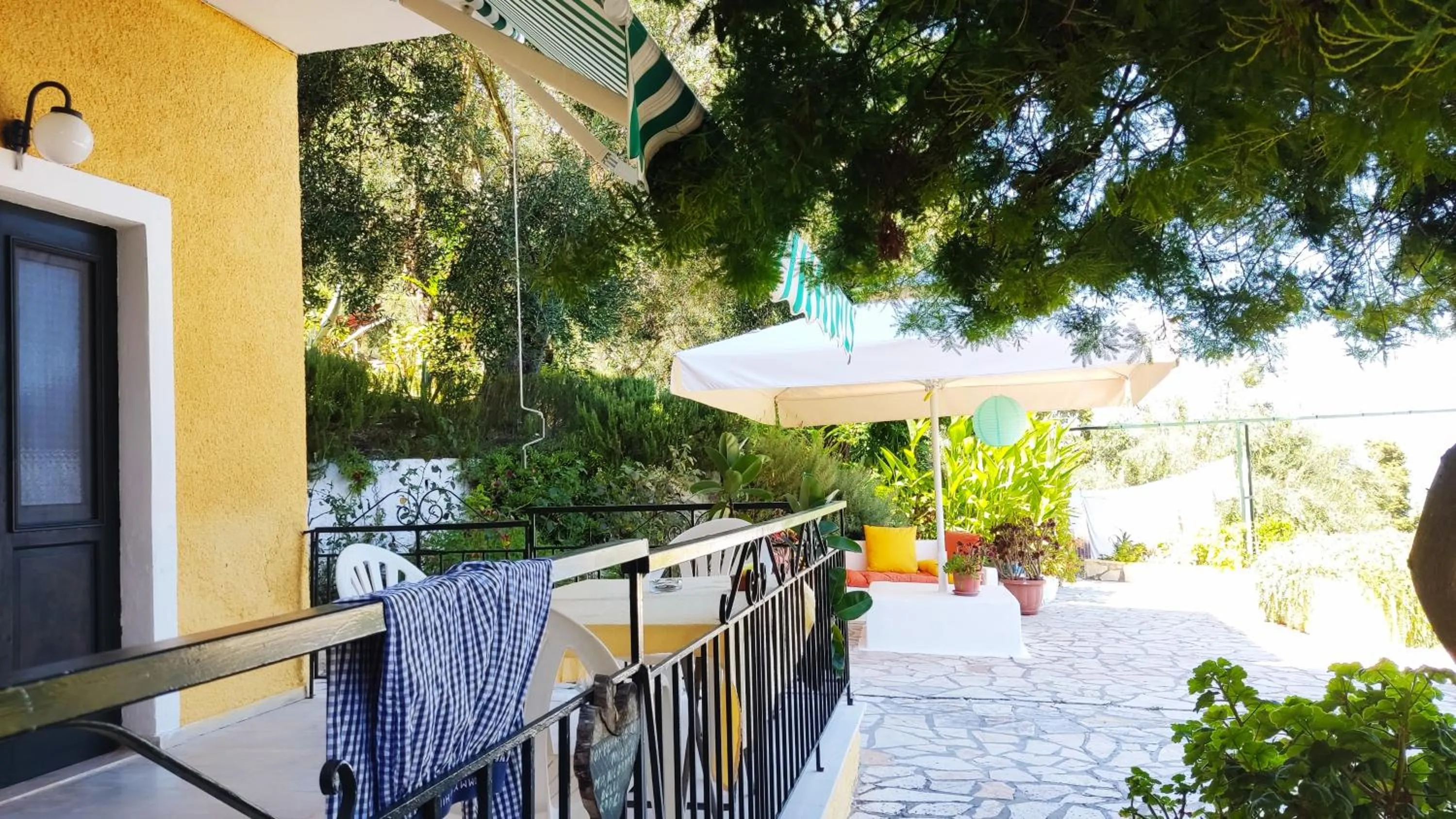 Property building in Hotel Helios Splendid