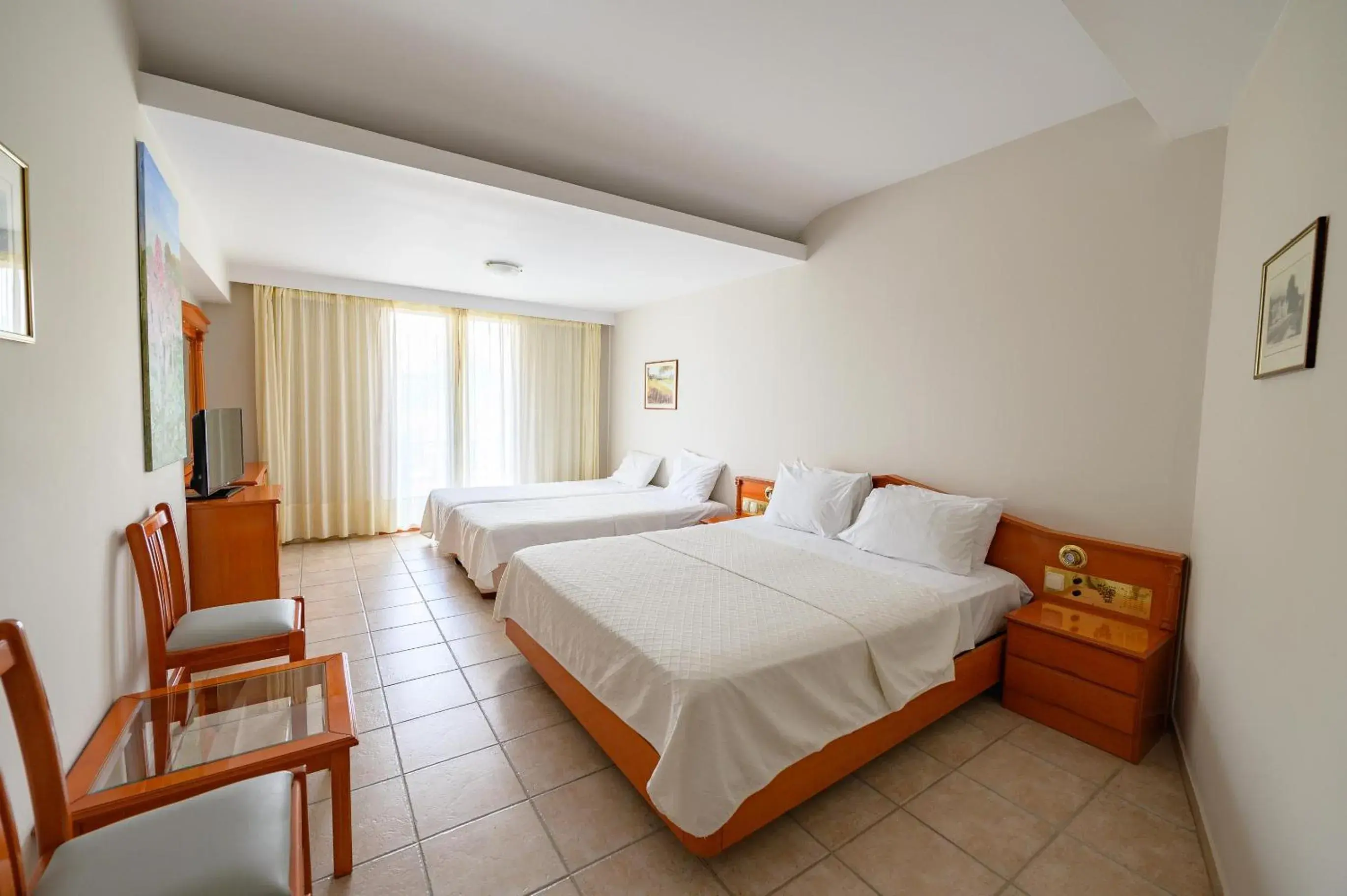 Standard Family Room in Hotel Europa Olympia Standard Family Room in Hotel Europa Olympia