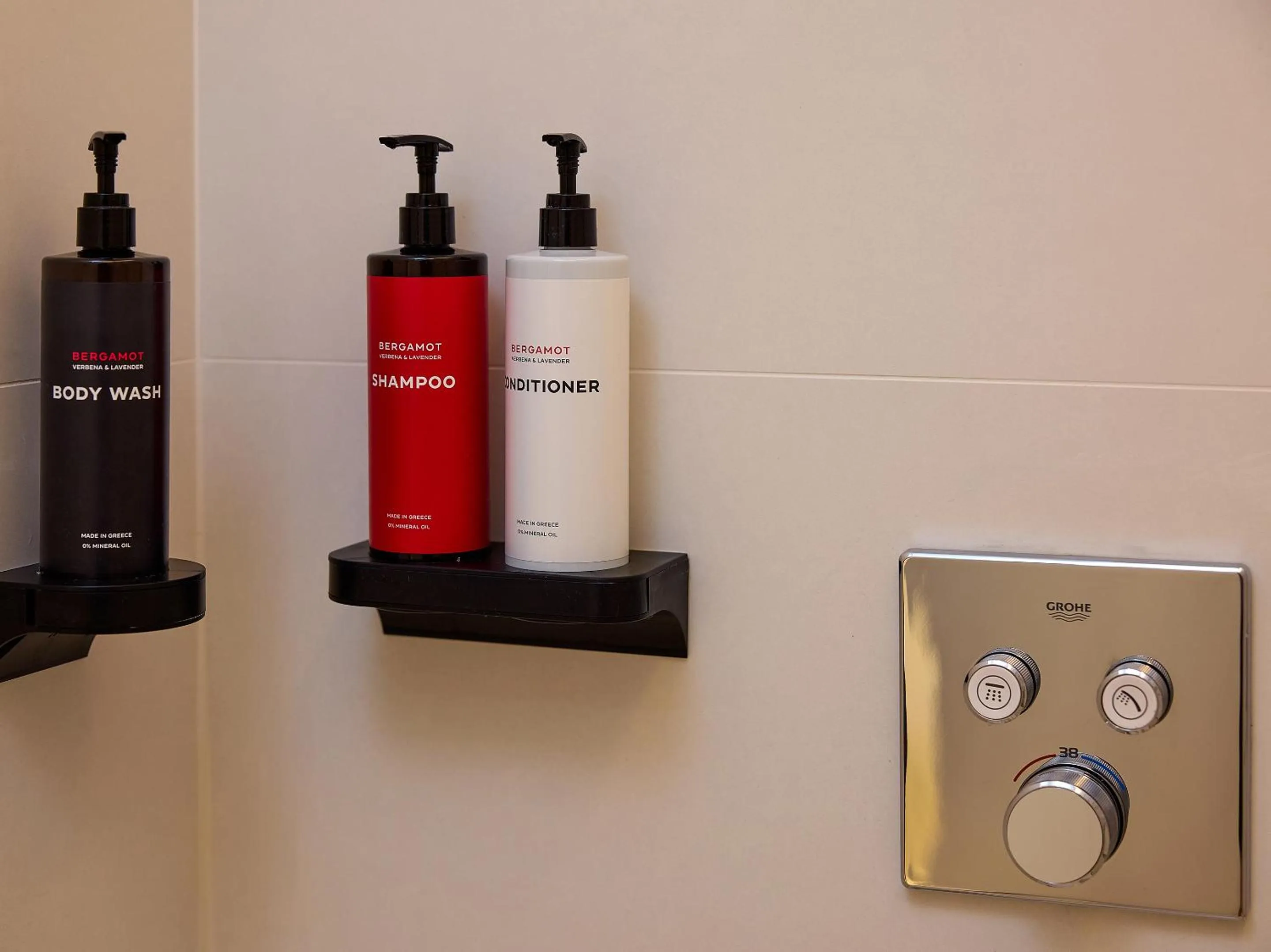 Bathroom in The Roc Club, A Grecotel Hotel to Live