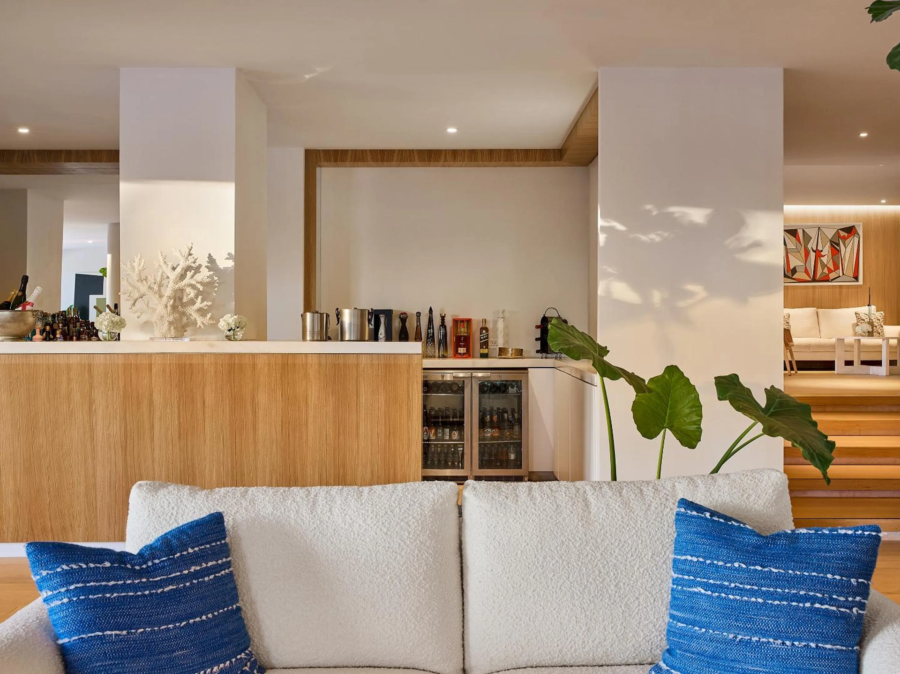 Food and drinks in The Roc Club, A Grecotel Hotel to Live