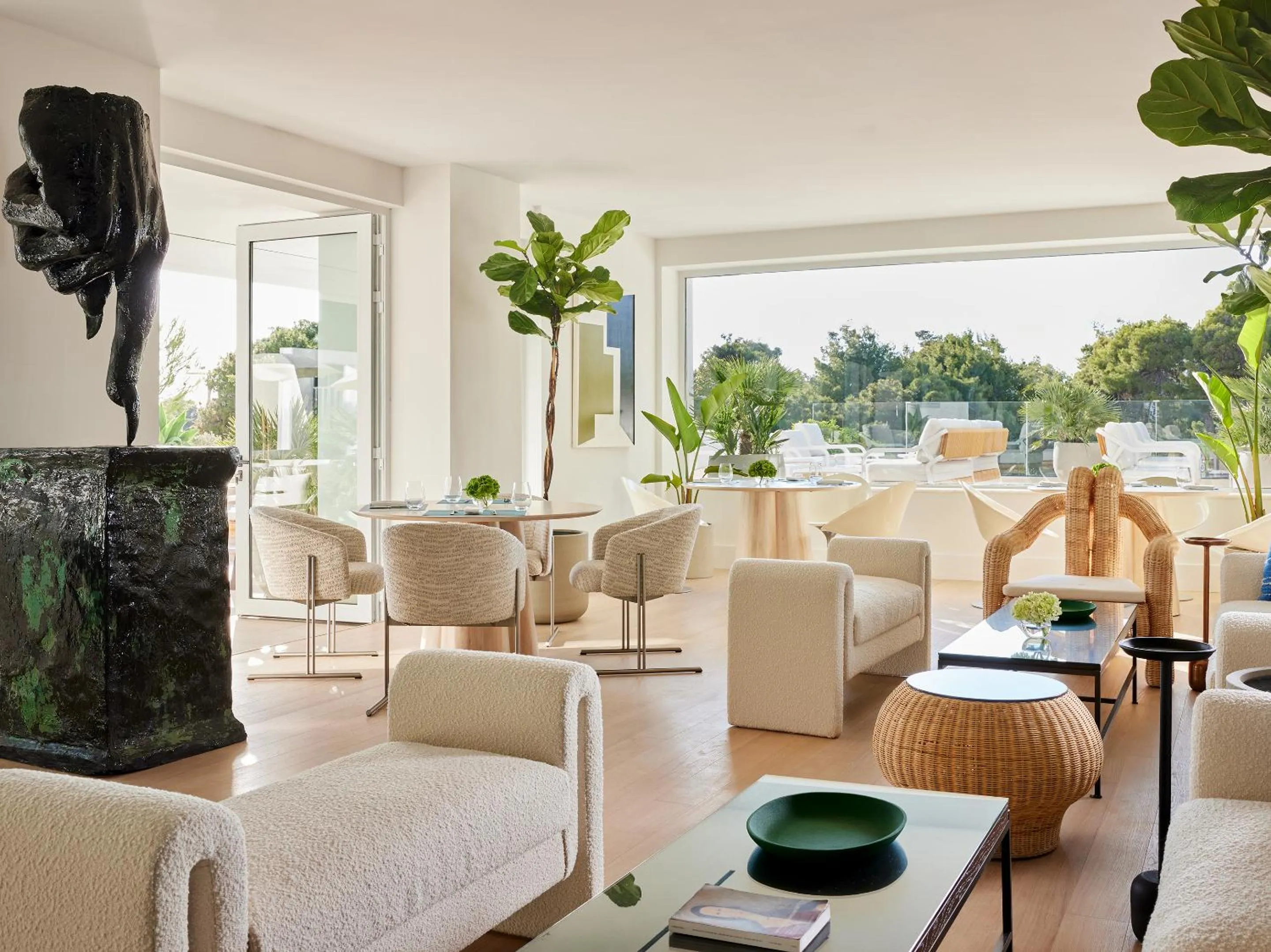 Restaurant/places to eat in The Roc Club, A Grecotel Hotel to Live