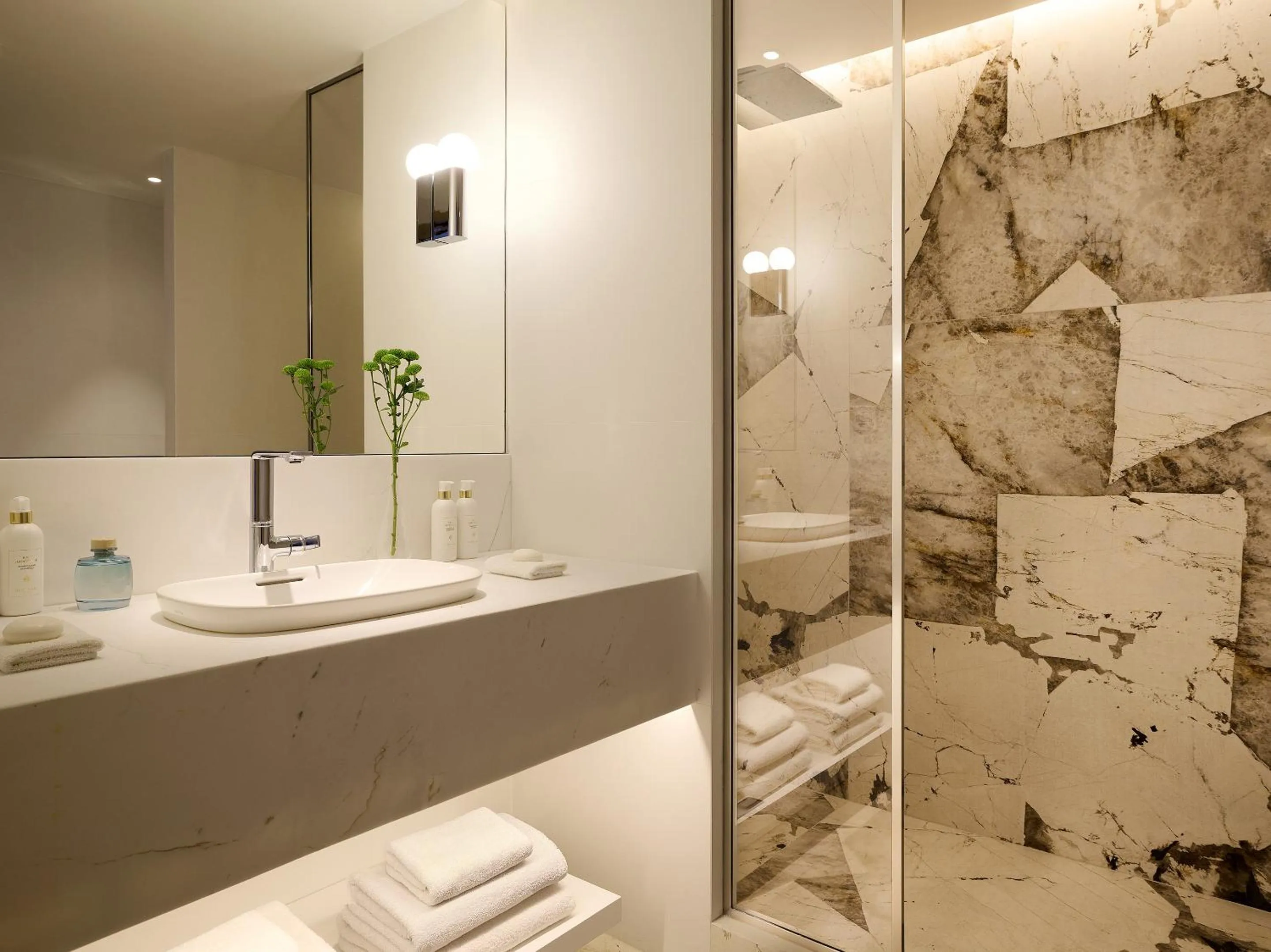 Bathroom in The Roc Club, A Grecotel Hotel to Live