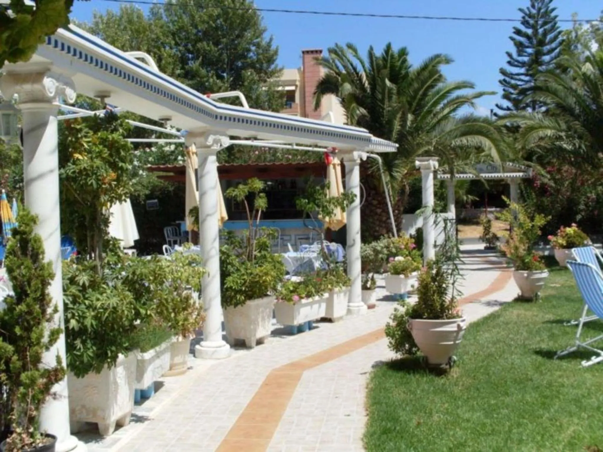 Facade/entrance in Sun City