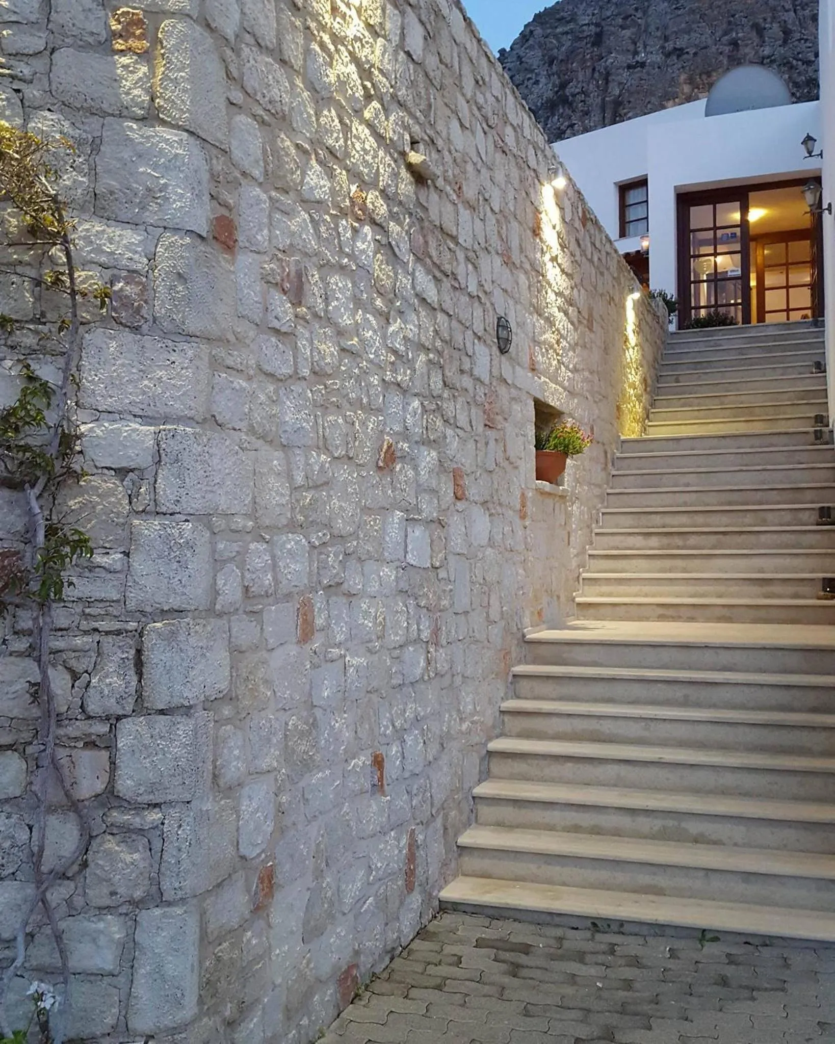 Facade/entrance in Amazones Village Suites