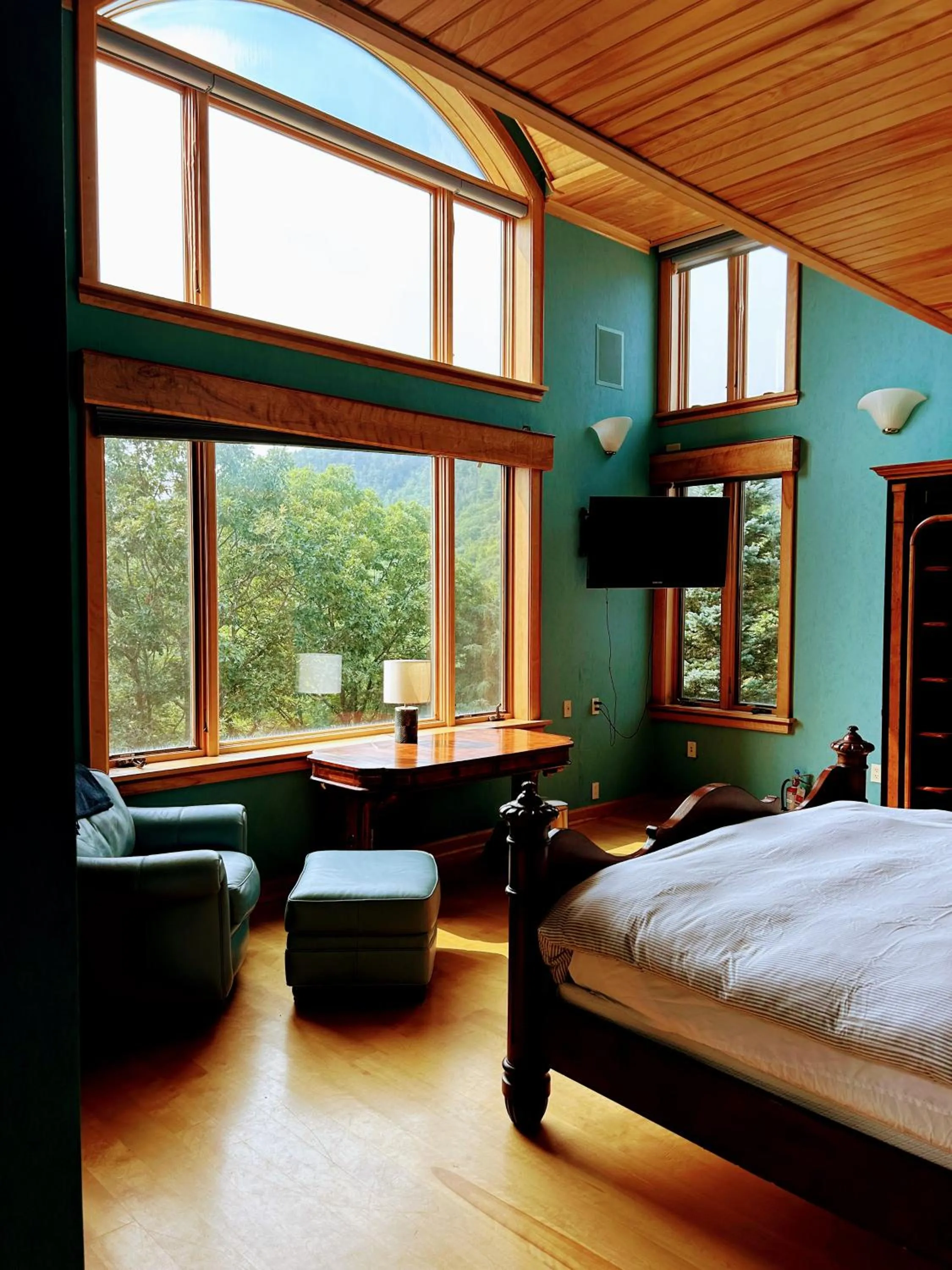 Bedroom, Bed in NewVida Preserve