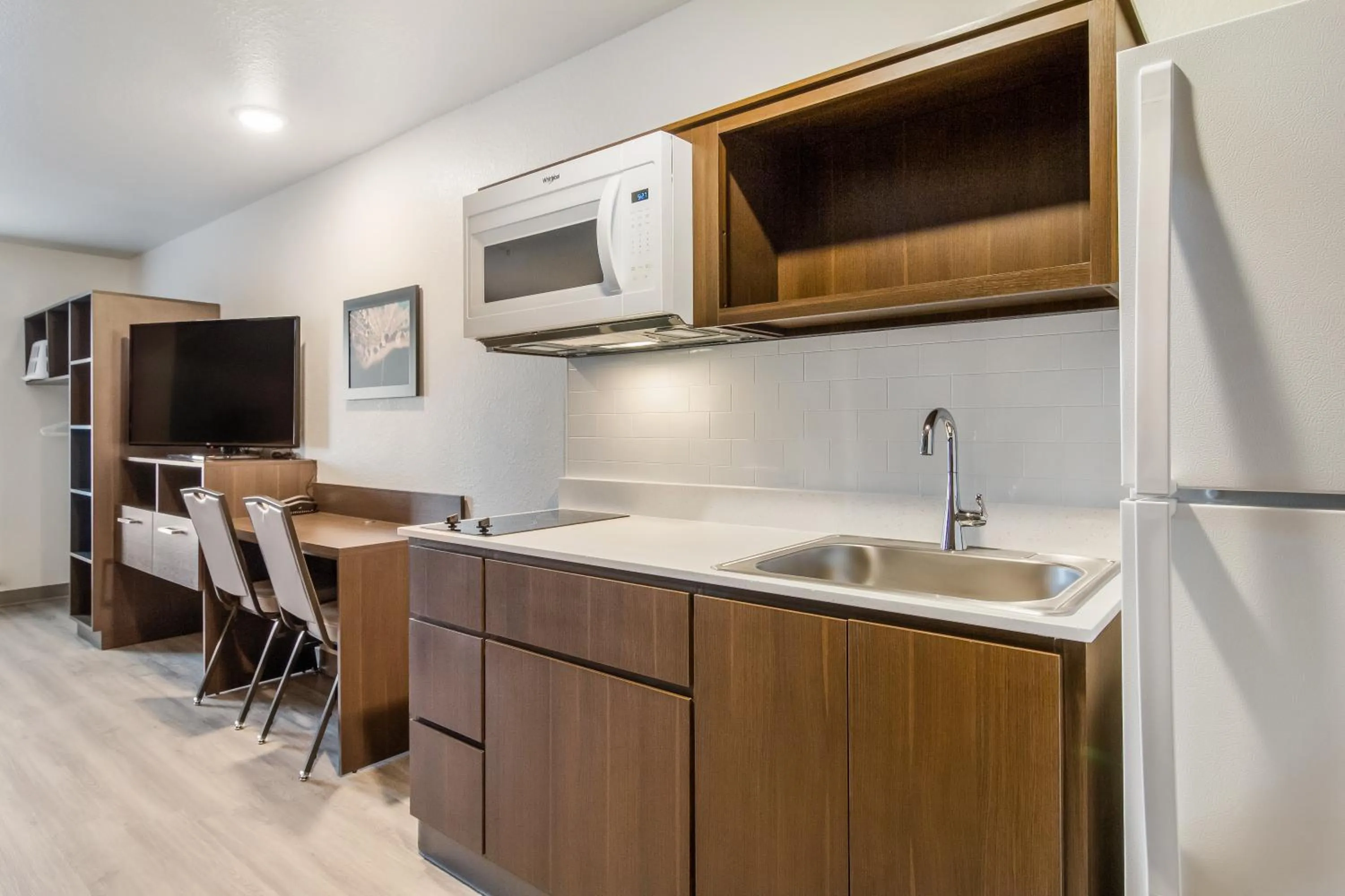 Kitchen or kitchenette in WoodSpring Suites Hermitage - Nashville Airport